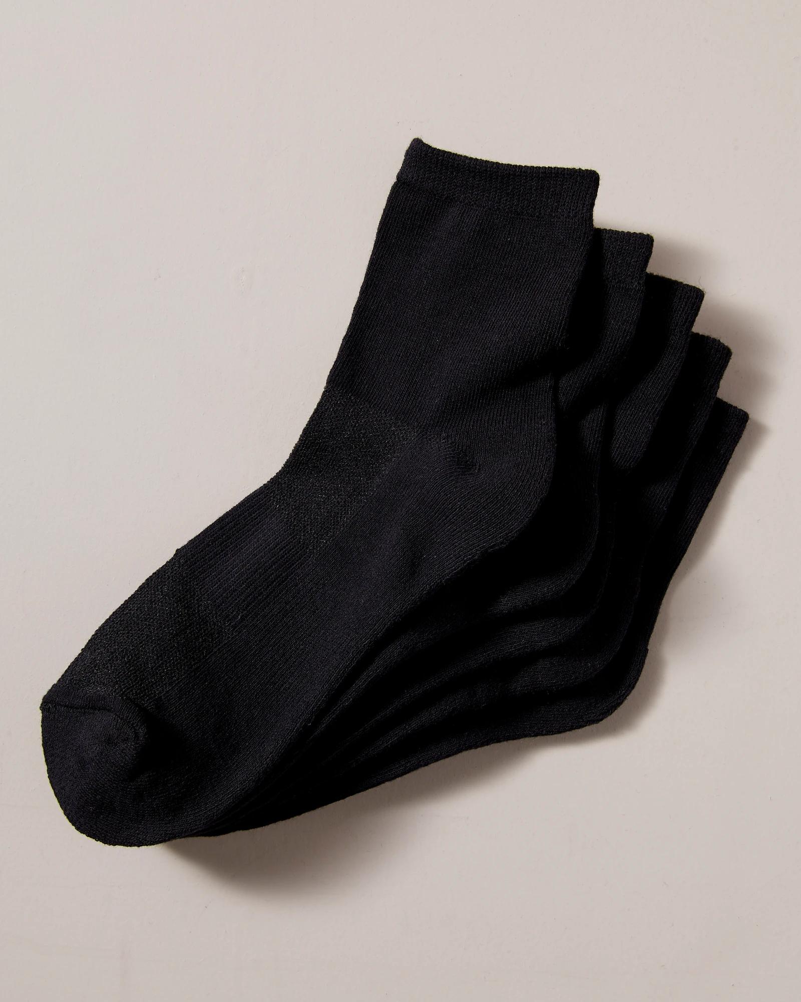 1 Underworks Active 5 Pack Quarter Crew Sports Socks BLACK, 1 of 2
