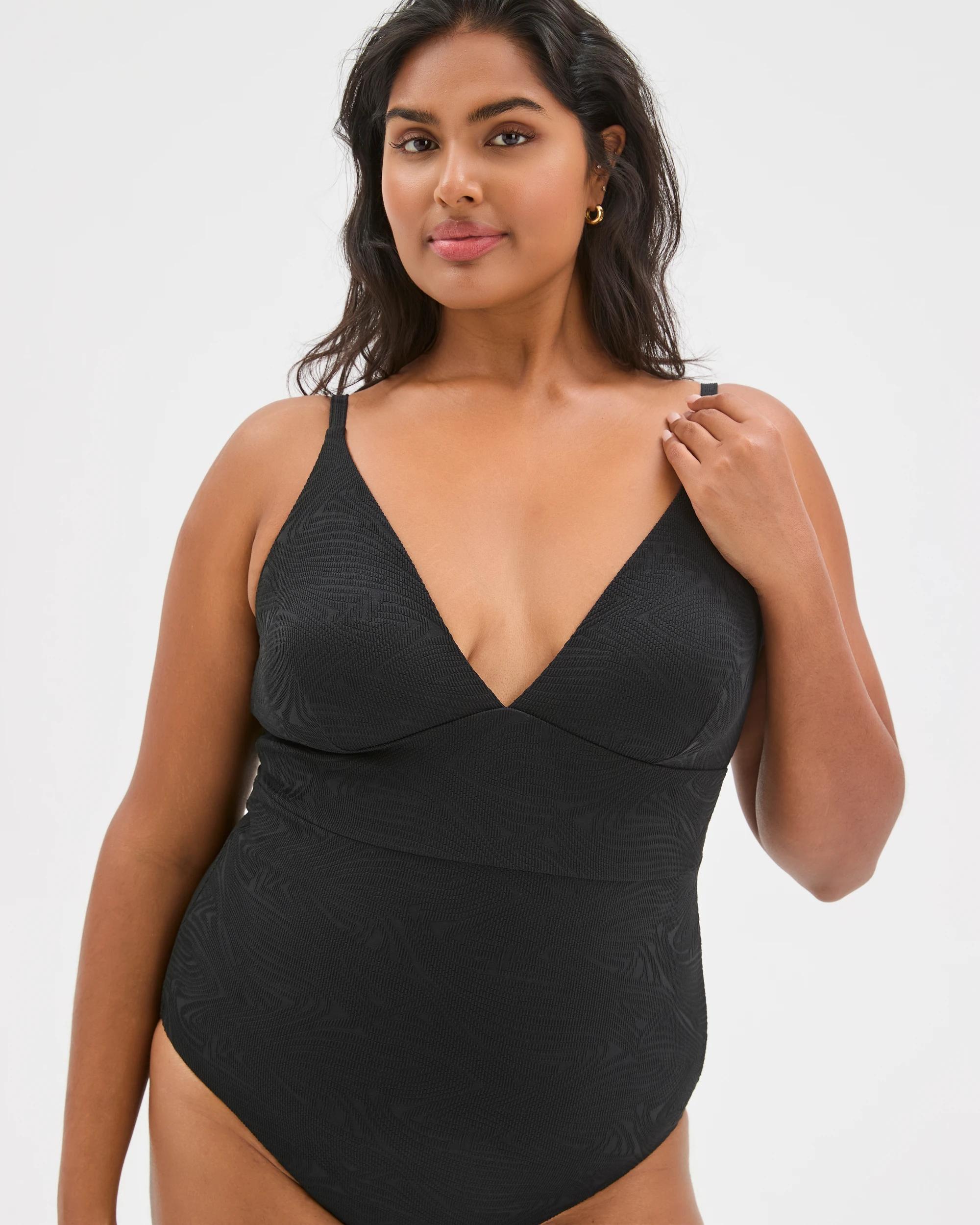 8 Target Woman Shape Your Body V-Front Wave Jacquard One Piece Swimsuit BLACK, 8 of 9
