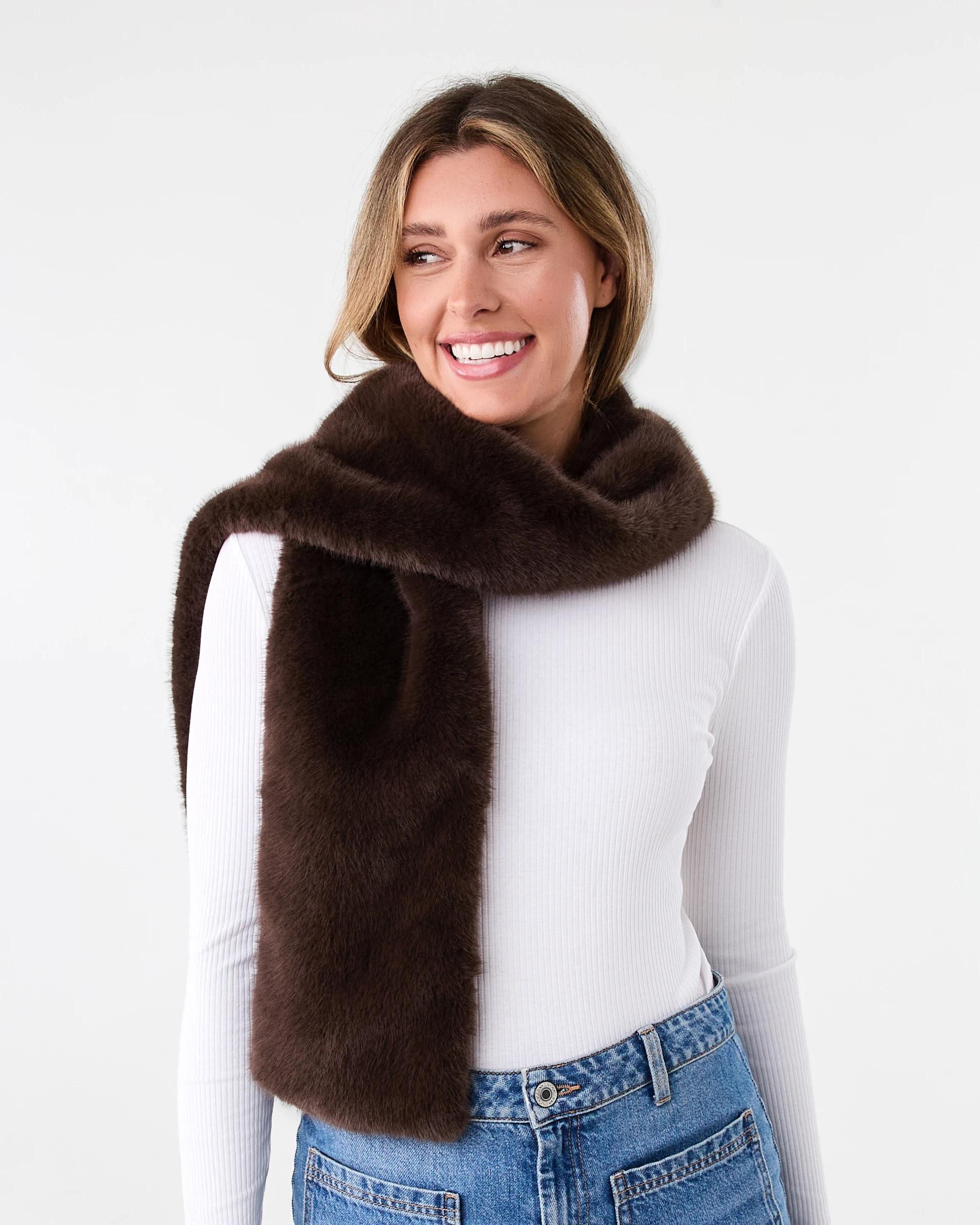 3 Faux Fur Scarf Brown, 3 of 3