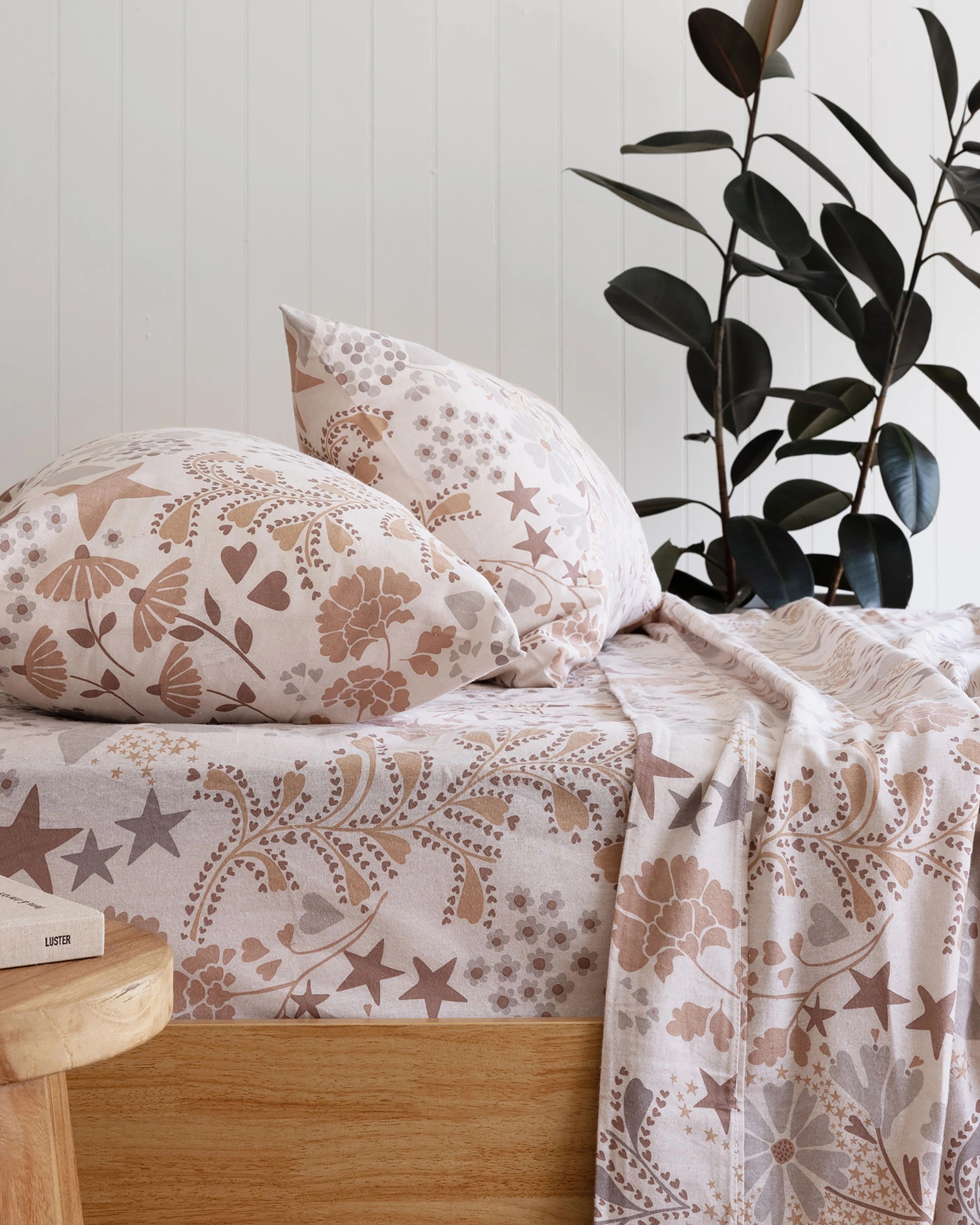 1 Alice Brushed Cotton 160GSM Flannelette Sheet Set - Queen Bed - Multi - Queen Bed - Multi, 1 of 7