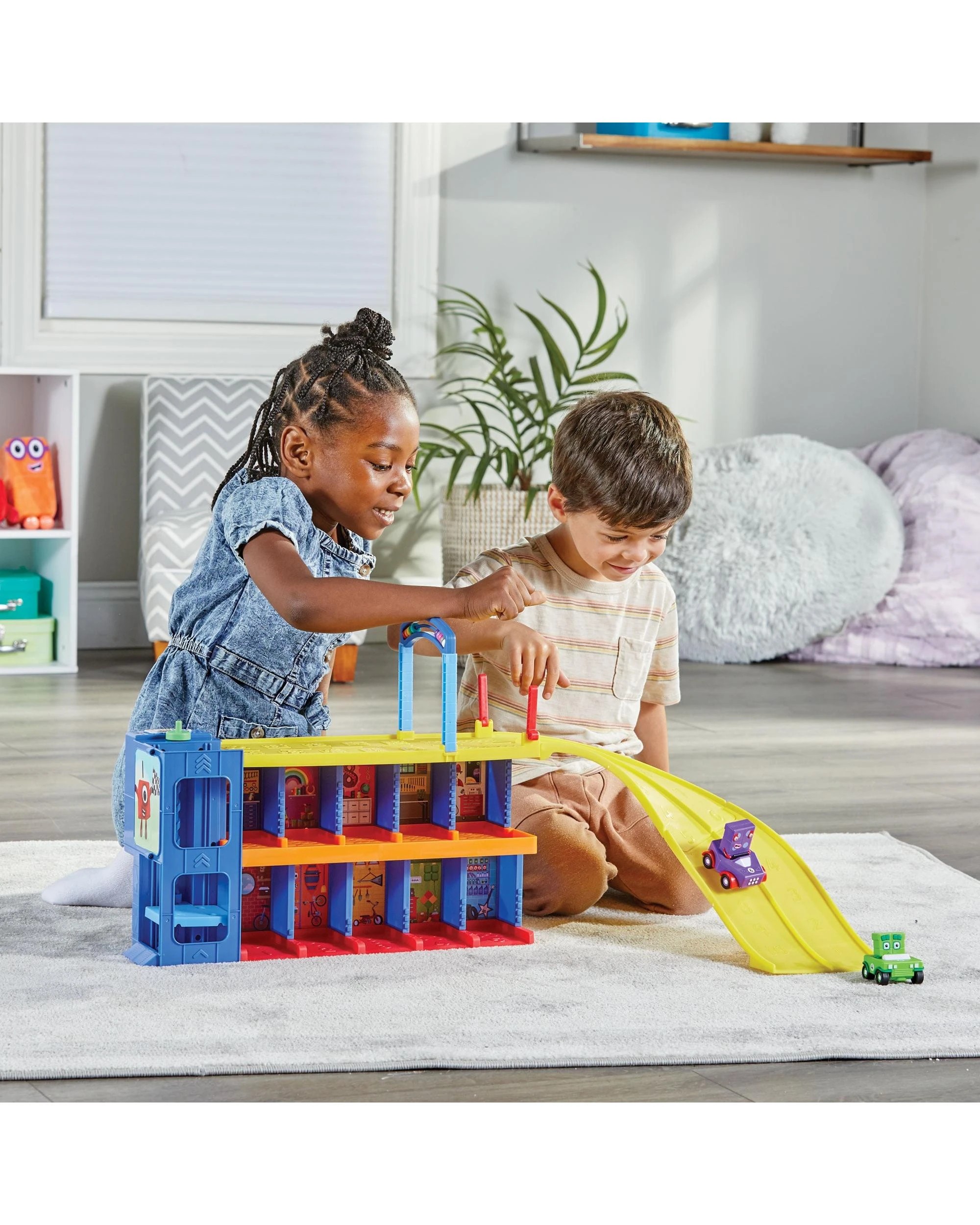 5 Numberblocks Counting Car Garage Playset, 5 of 9