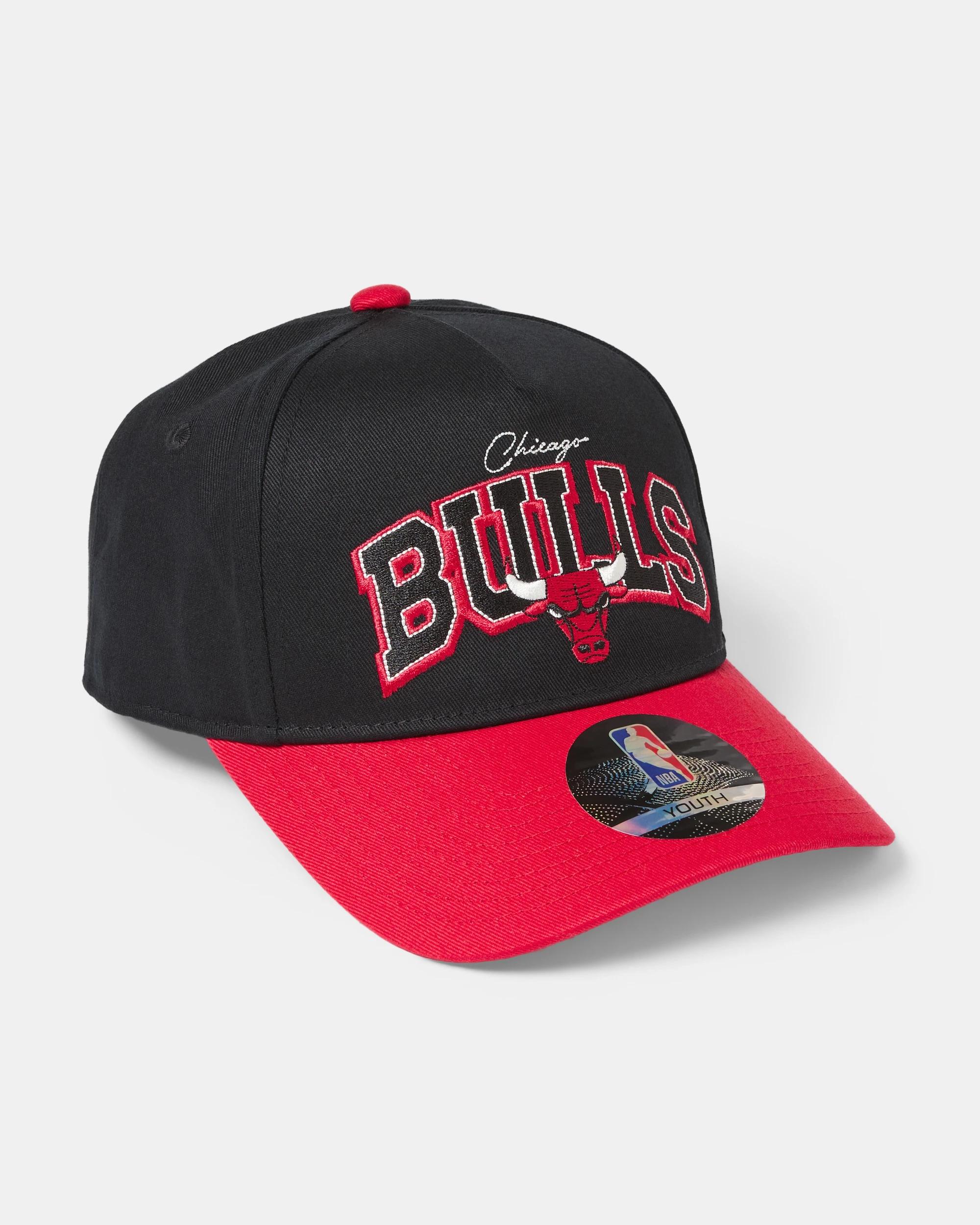 1 Official NBA Cap Bulls 7eml, 1 of 4