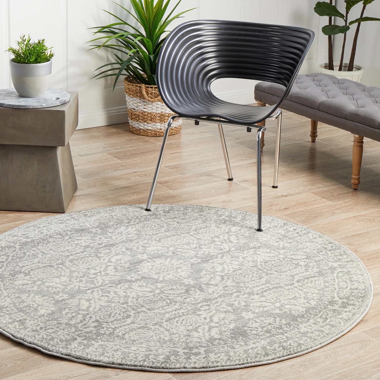 1 Common Ground Rugs Phantom 358 200x200cm - Medium Round Power Loomed Pet Friendly Rug - Silver, 1 of 9