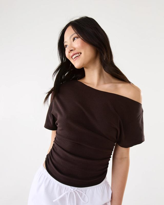 Off Shoulder Jersey T-s