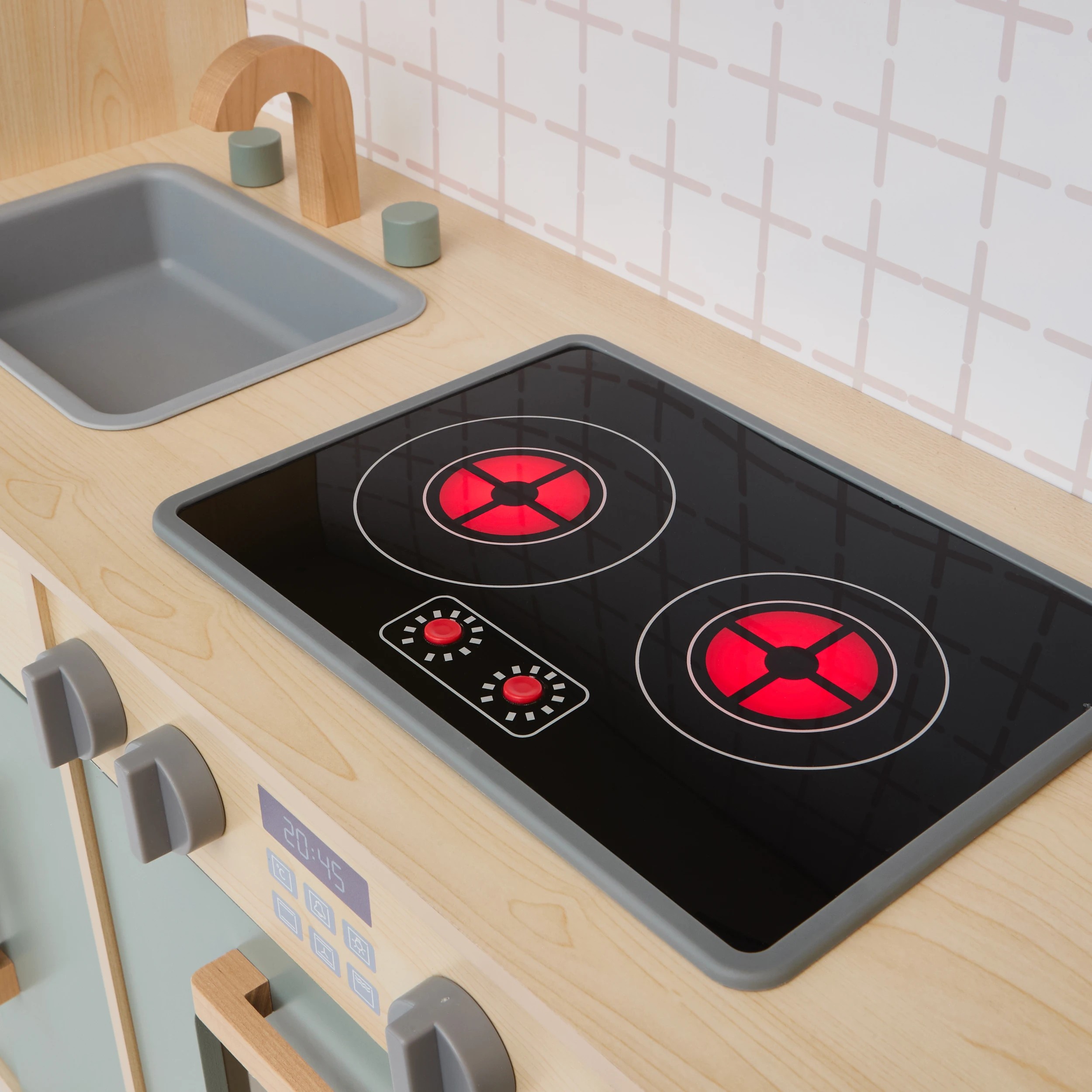 7 Wooden Interactive Kitchen, 7 of 10