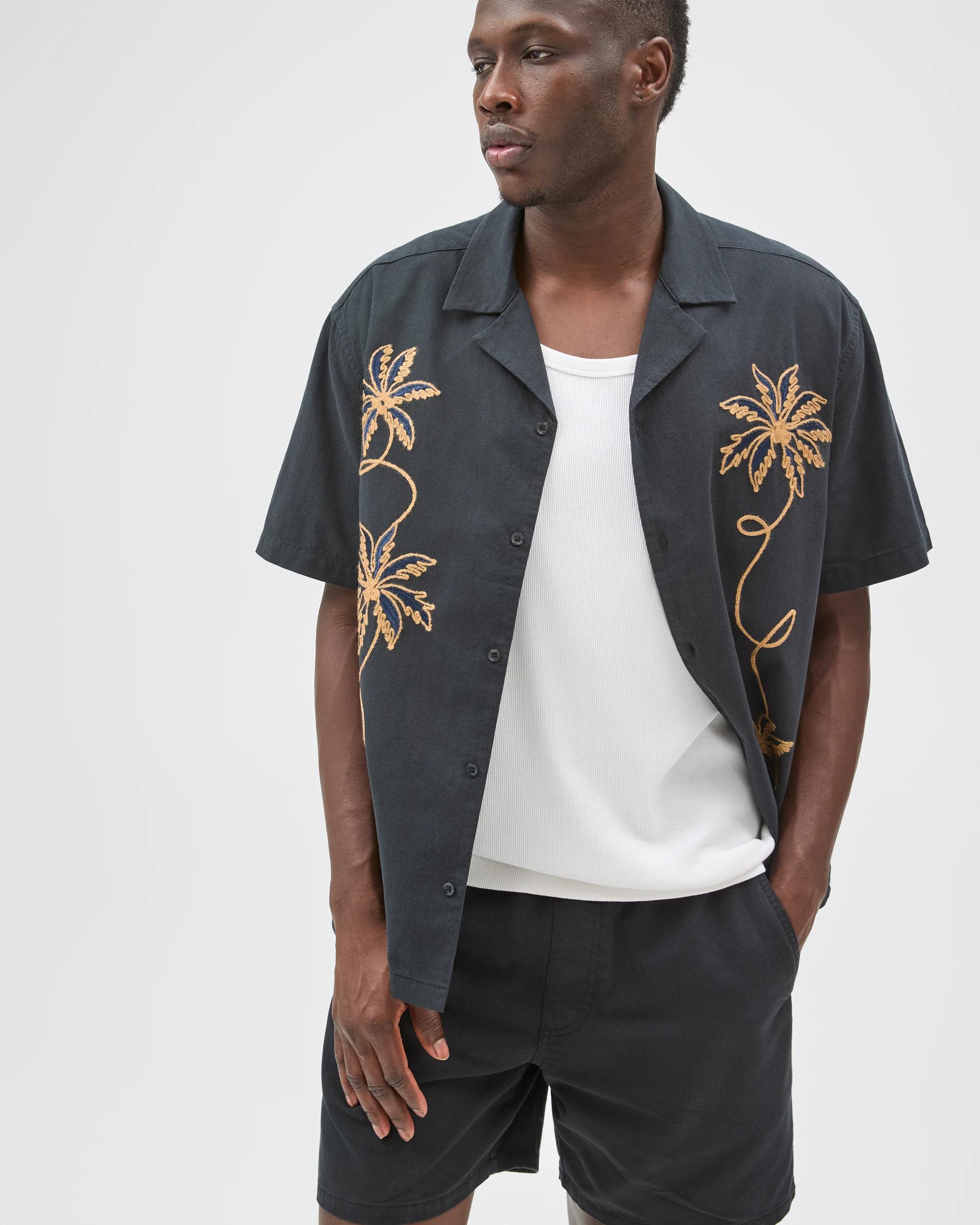 2 Commons Australian Cotton Short Sleeve Embroidered Boxy Fit Shirt BLACK, 2 of 7
