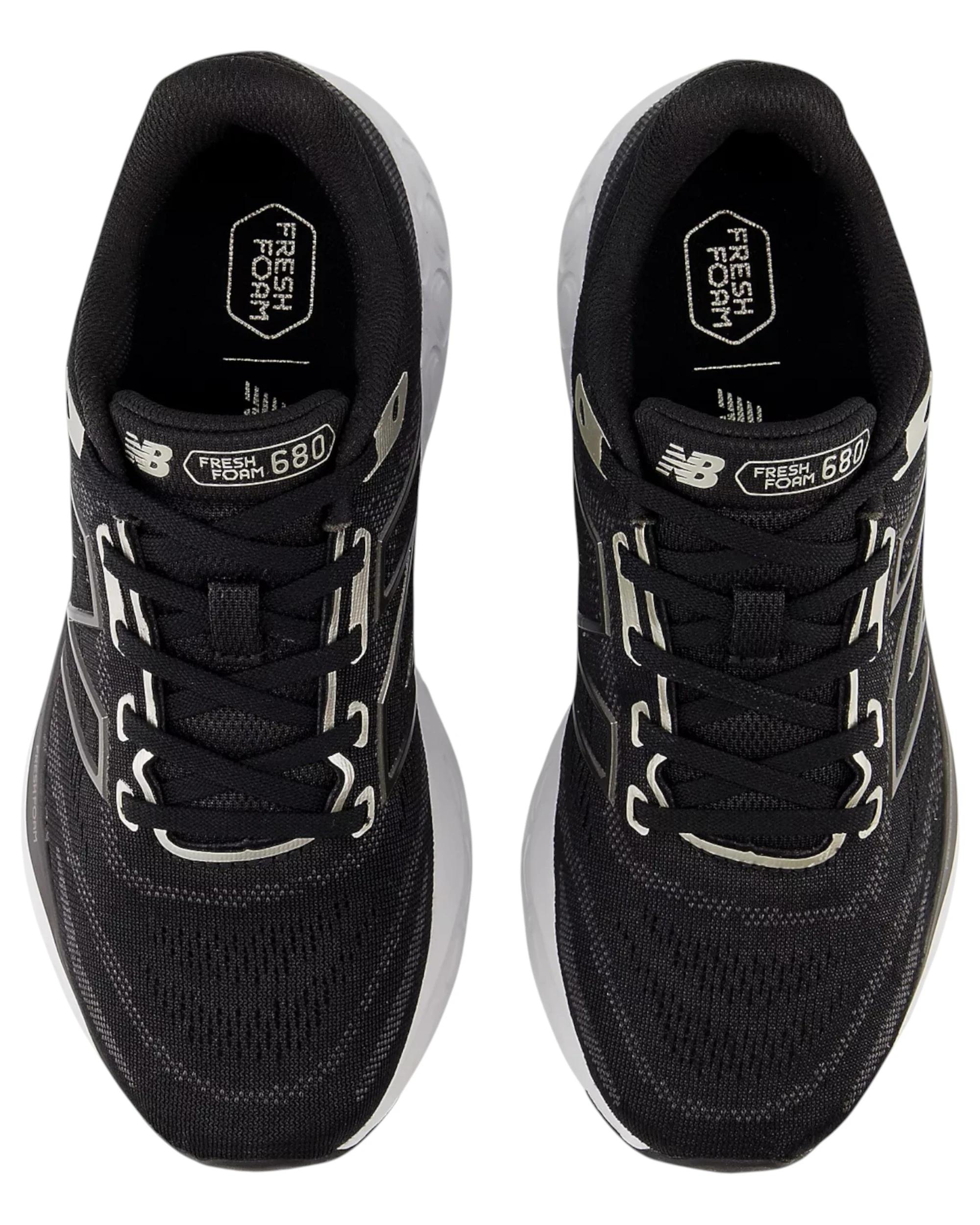 3 New Balance Womens Fresh Foam 680 Athletic Running Shoes BLACK/WHITE, 3 of 6