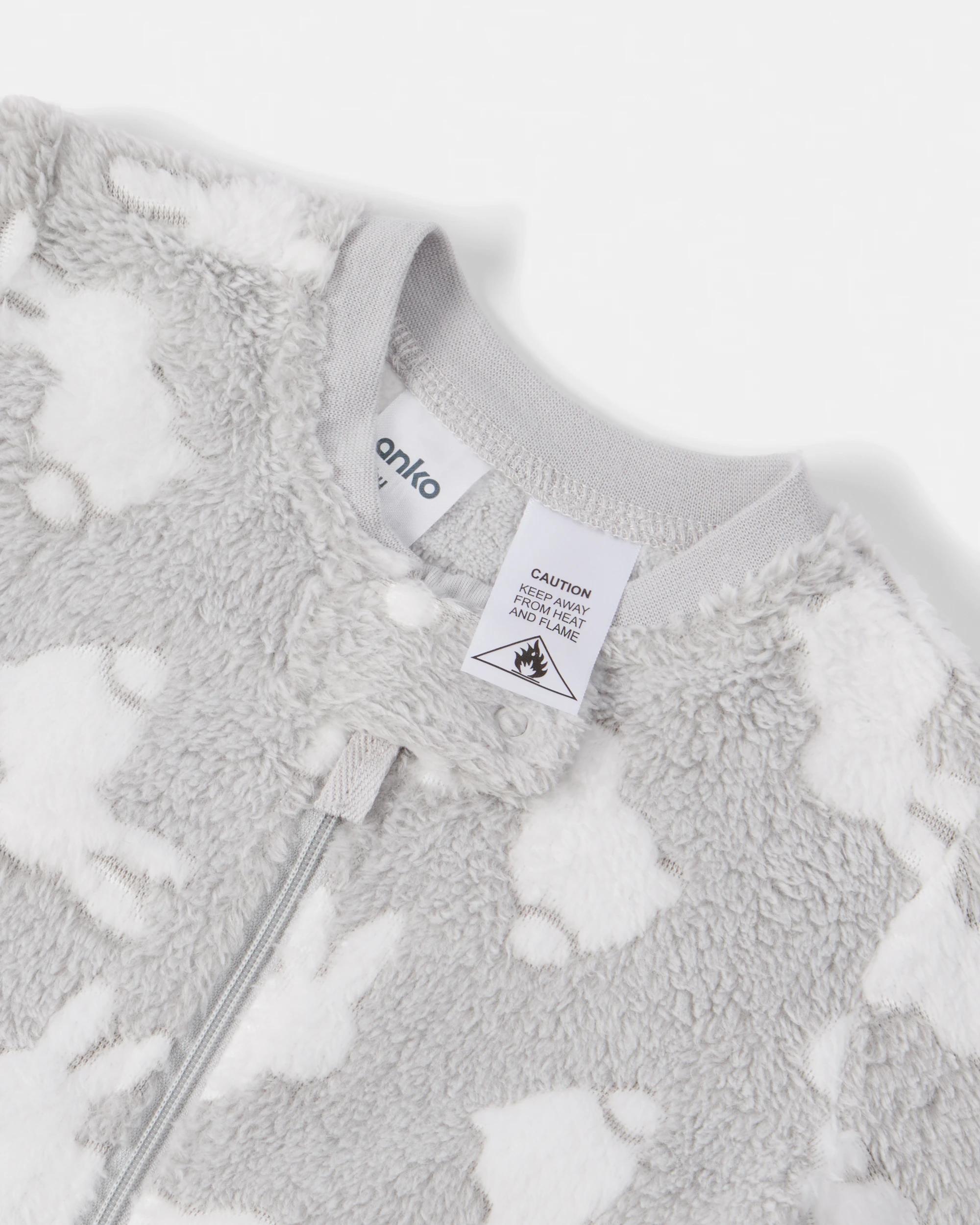 3 Fluffy Coverall Gry Bunnis, 3 of 4