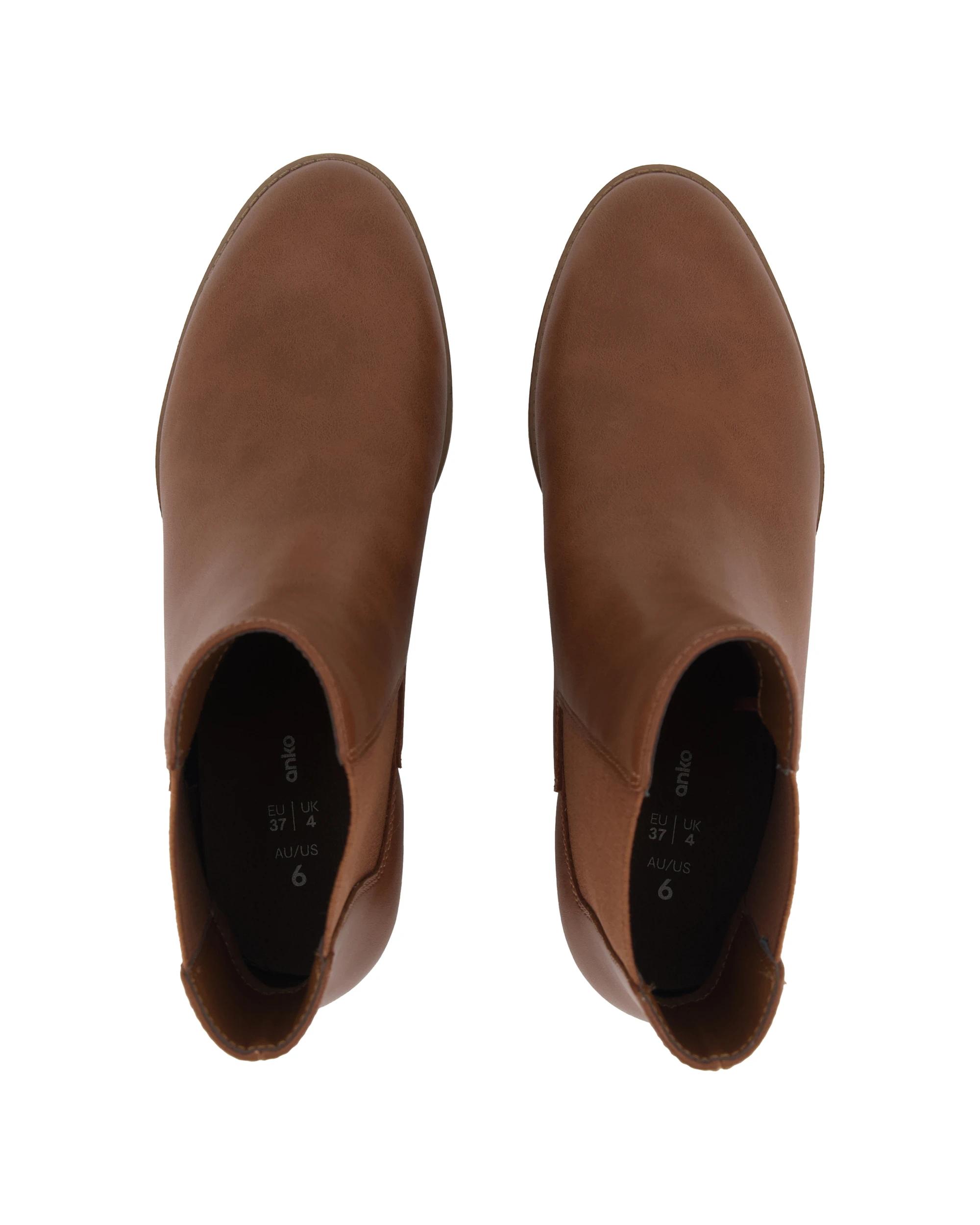 3 Short Block Gusset Boots Tan, 3 of 5