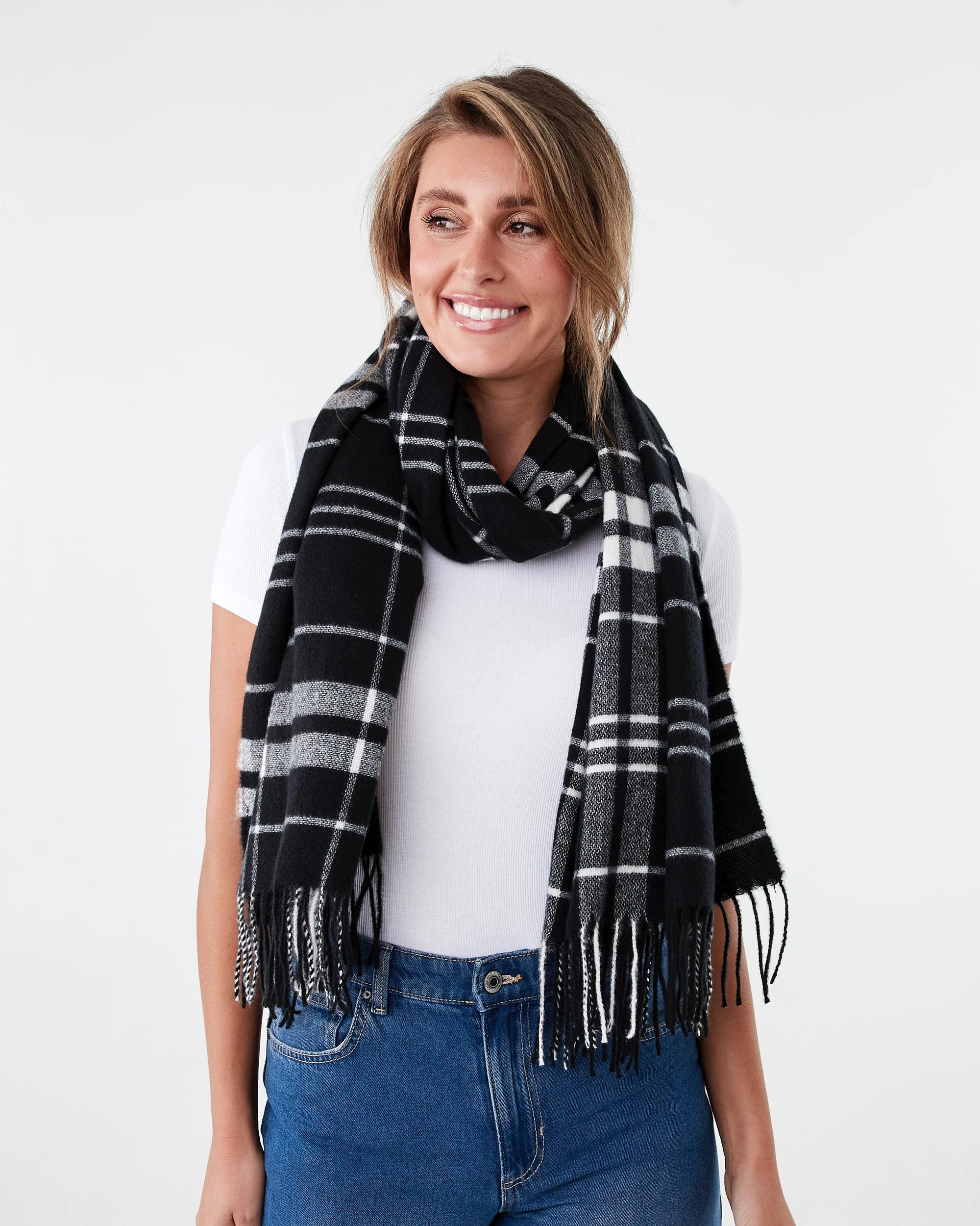 3 Plaid Check Scarf Black Chck, 3 of 3