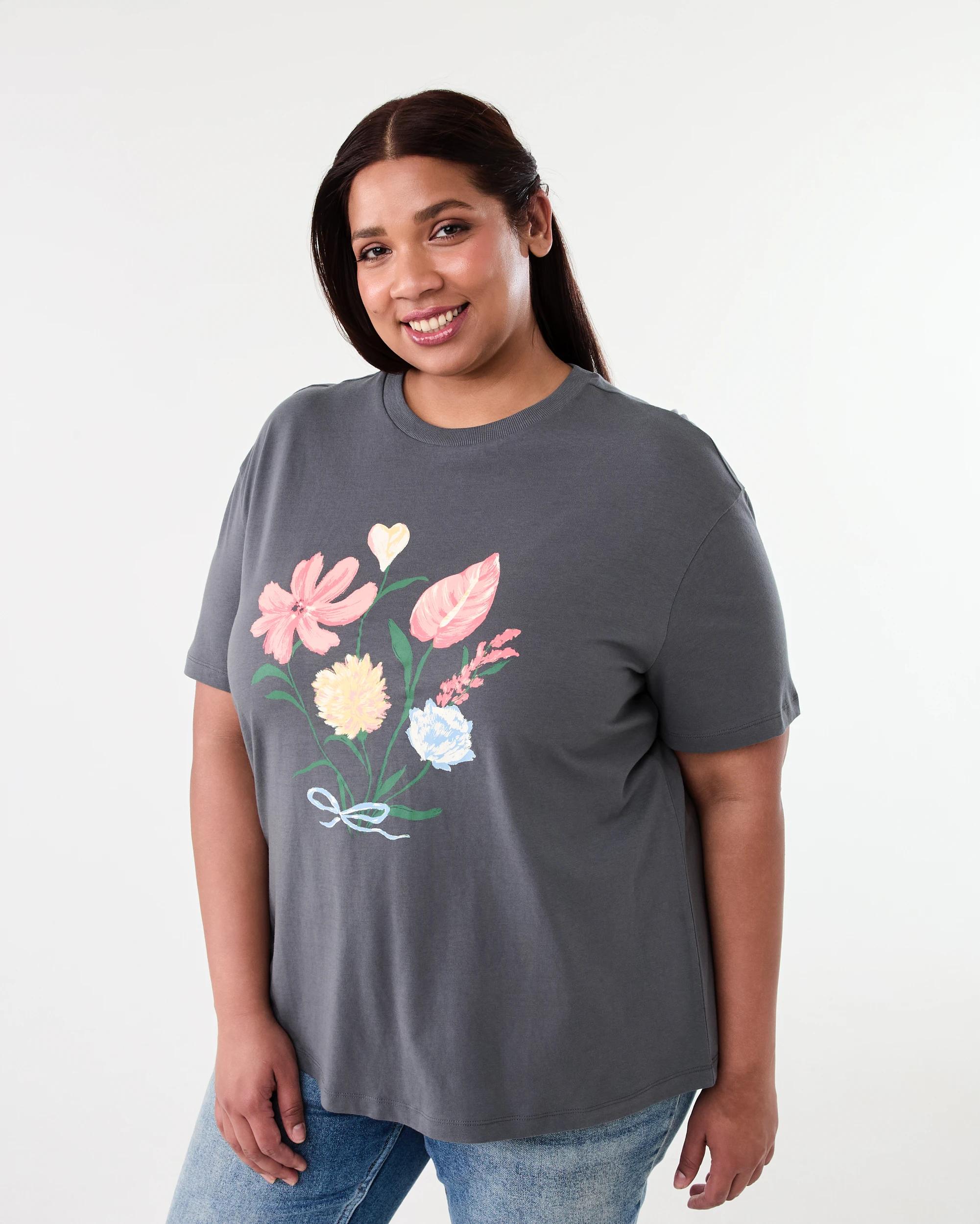 2 Curve Short Sleeve Boyfriend T-shirt Abt Frl Dm, 2 of 5