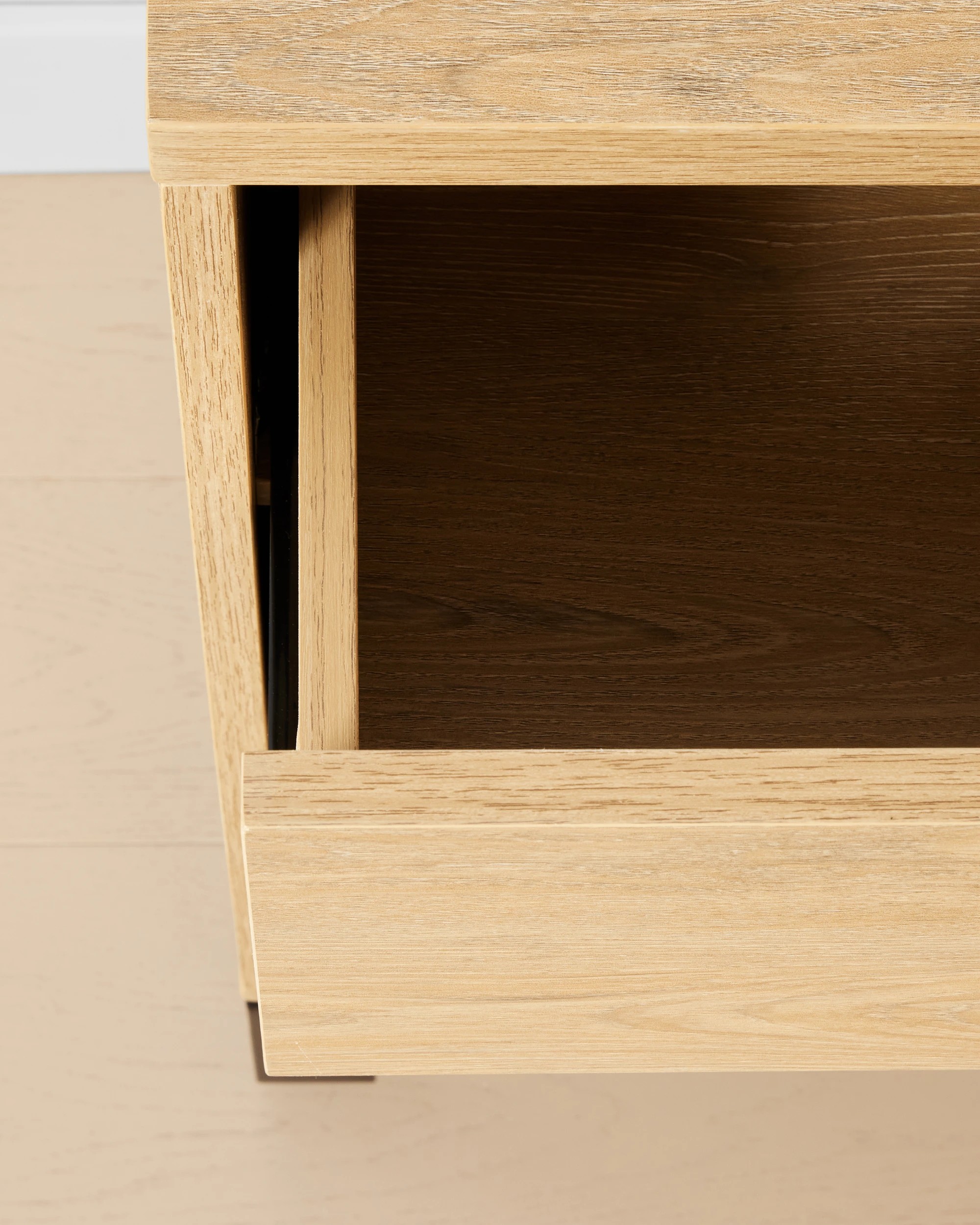 8 Wharf 6 Drawer Chest, 8 of 8