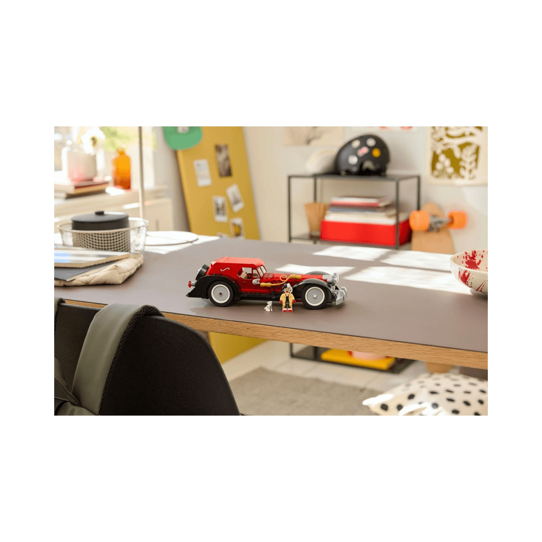 3 The LEGO Group LEGO Disney Cruella De Vil's Car - 43277, 3 of 10