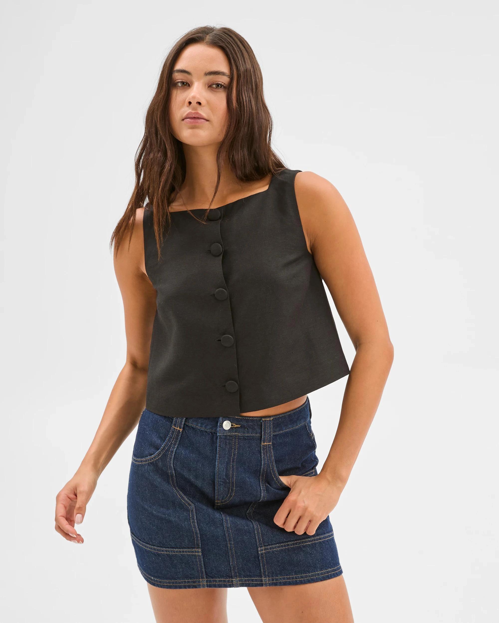 3 European Linen Blend Button Through Shell Top - Lily Loves BLACK, 3 of 6