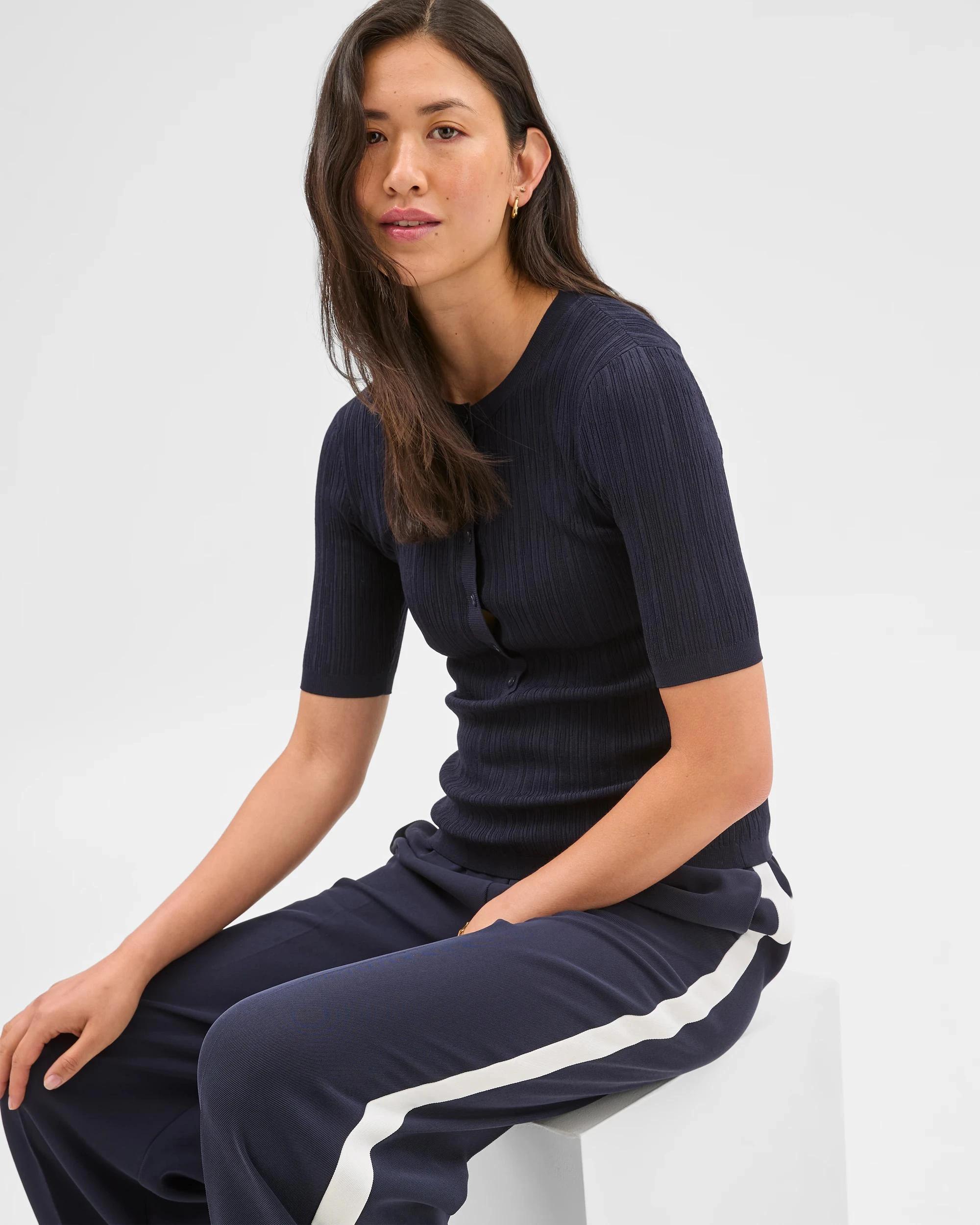 6 Textured Knit Henley Top - Preview NAVY BLUE, 6 of 6