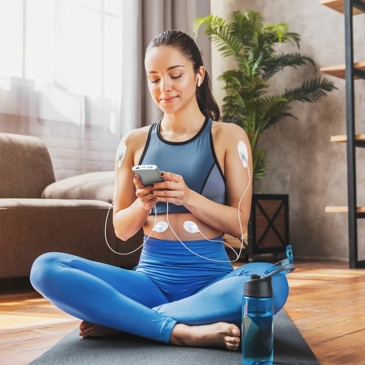 3 HOMASA Rechargeable Portable TENS EMS Muscle Stimulator Machine, 3 of 4