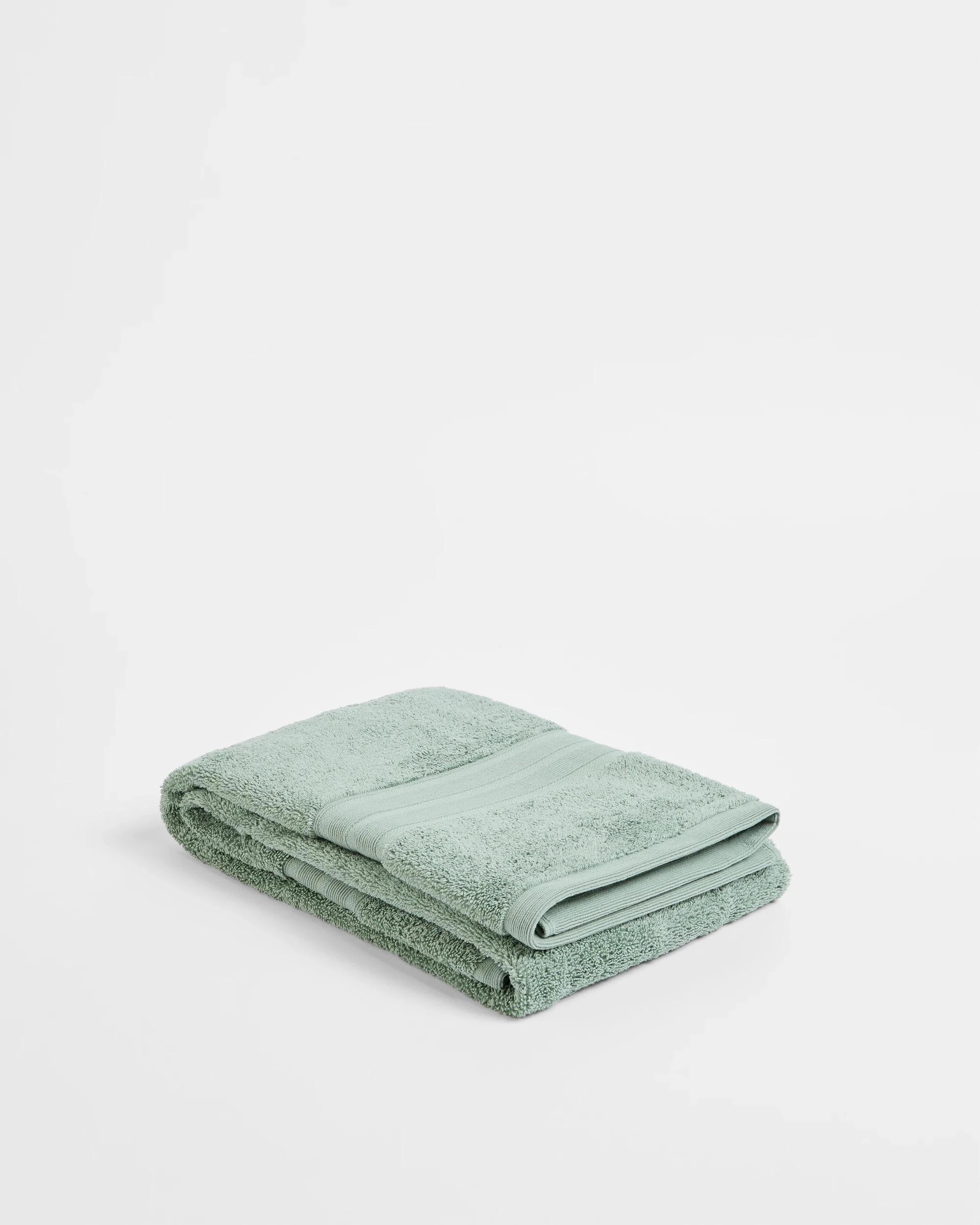 1 Grandeur Australian Cotton Bath Towel - Green, 1 of 2