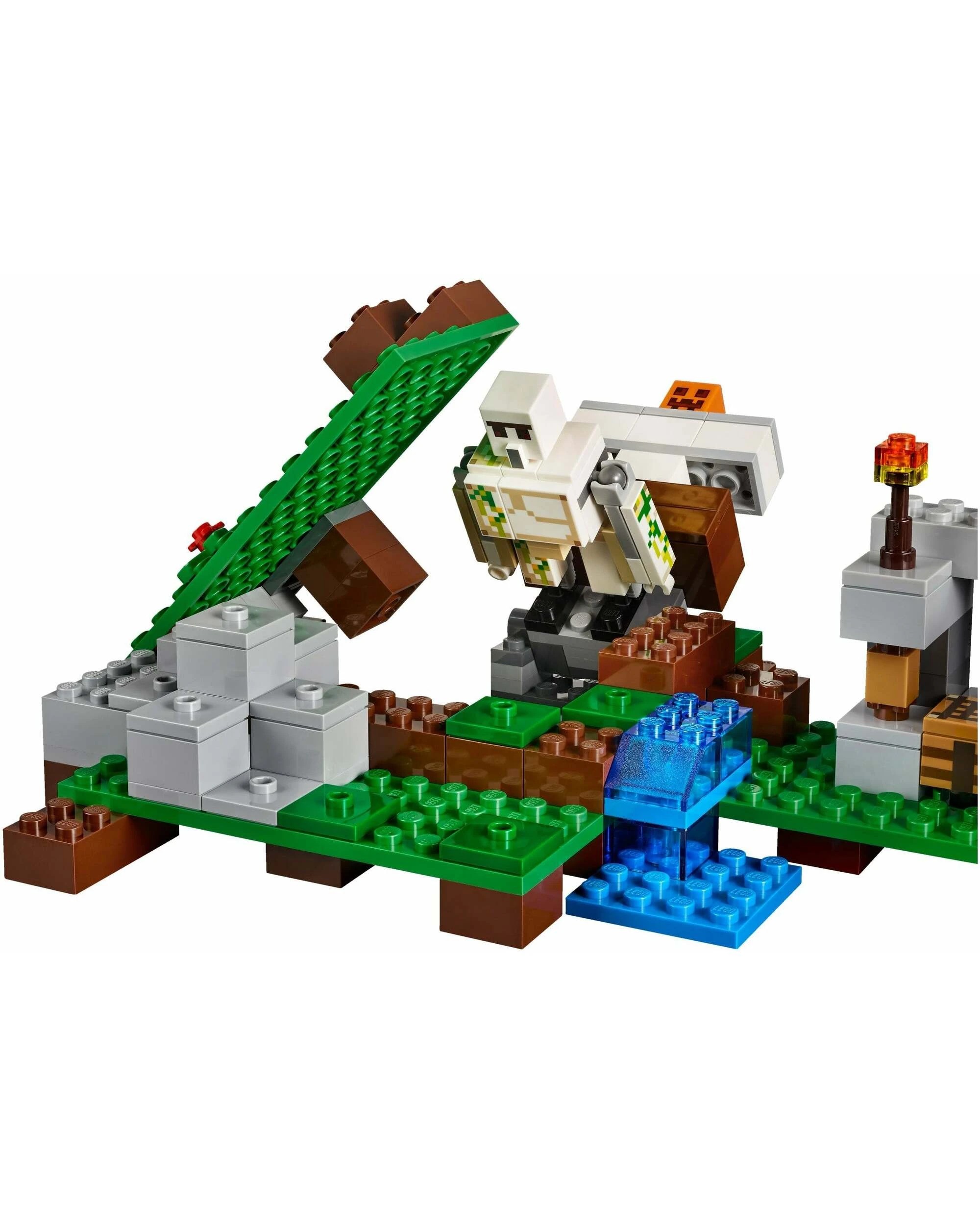 3 LEGO 21123 The Iron Golem Minecraft Set, 3 of 5