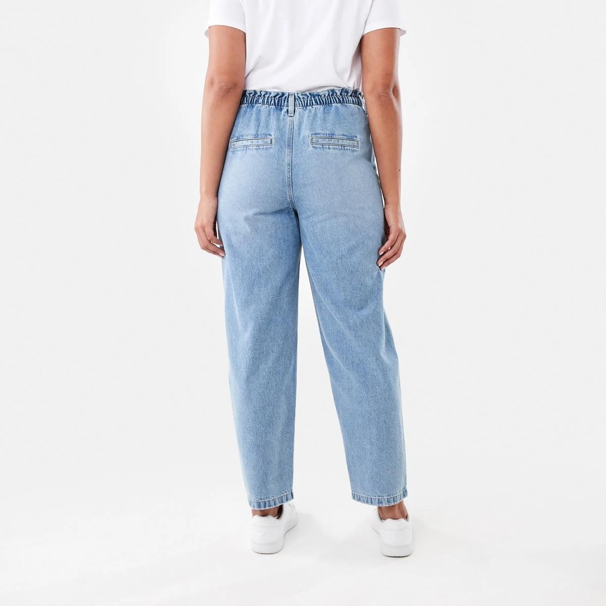 5 Paperbag Jeans Light Wash, 5 of 7