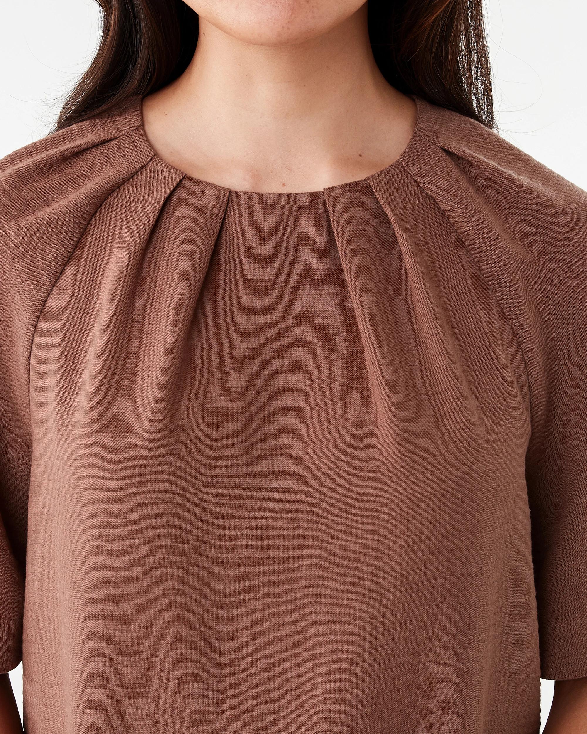 5 Short Sleeve Tuck Top Brn Clove, 5 of 7