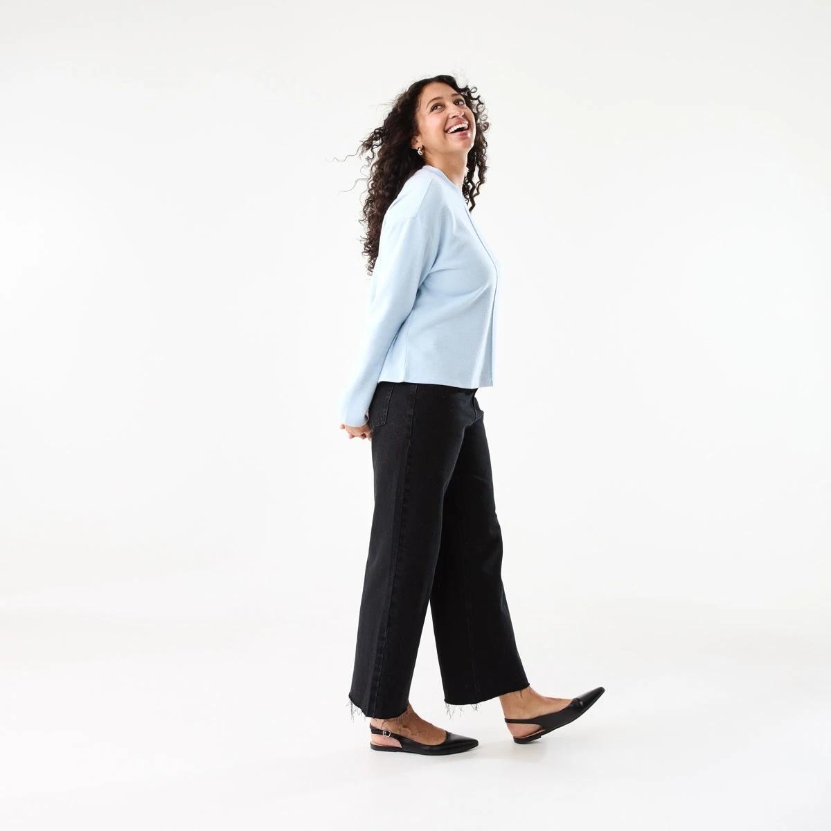 3 Long Sleeve Brushed Seam Detail Top Blu Skyway, 3 of 8