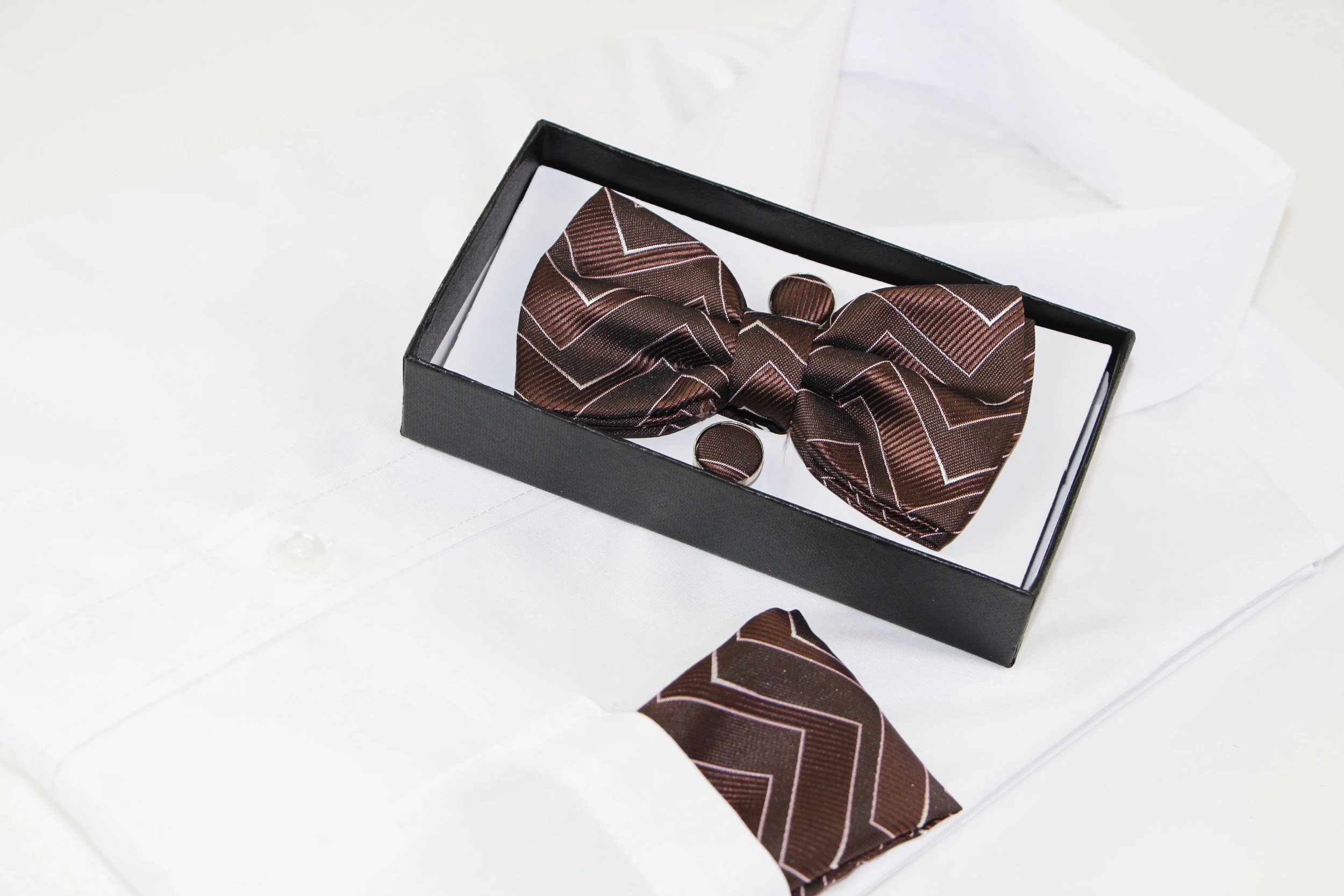 2 Zasel Mens Brown Zig Zag Matching Bow Tie, Pocket Square & Cuff Links Set - Multi - Multi, 2 of 3