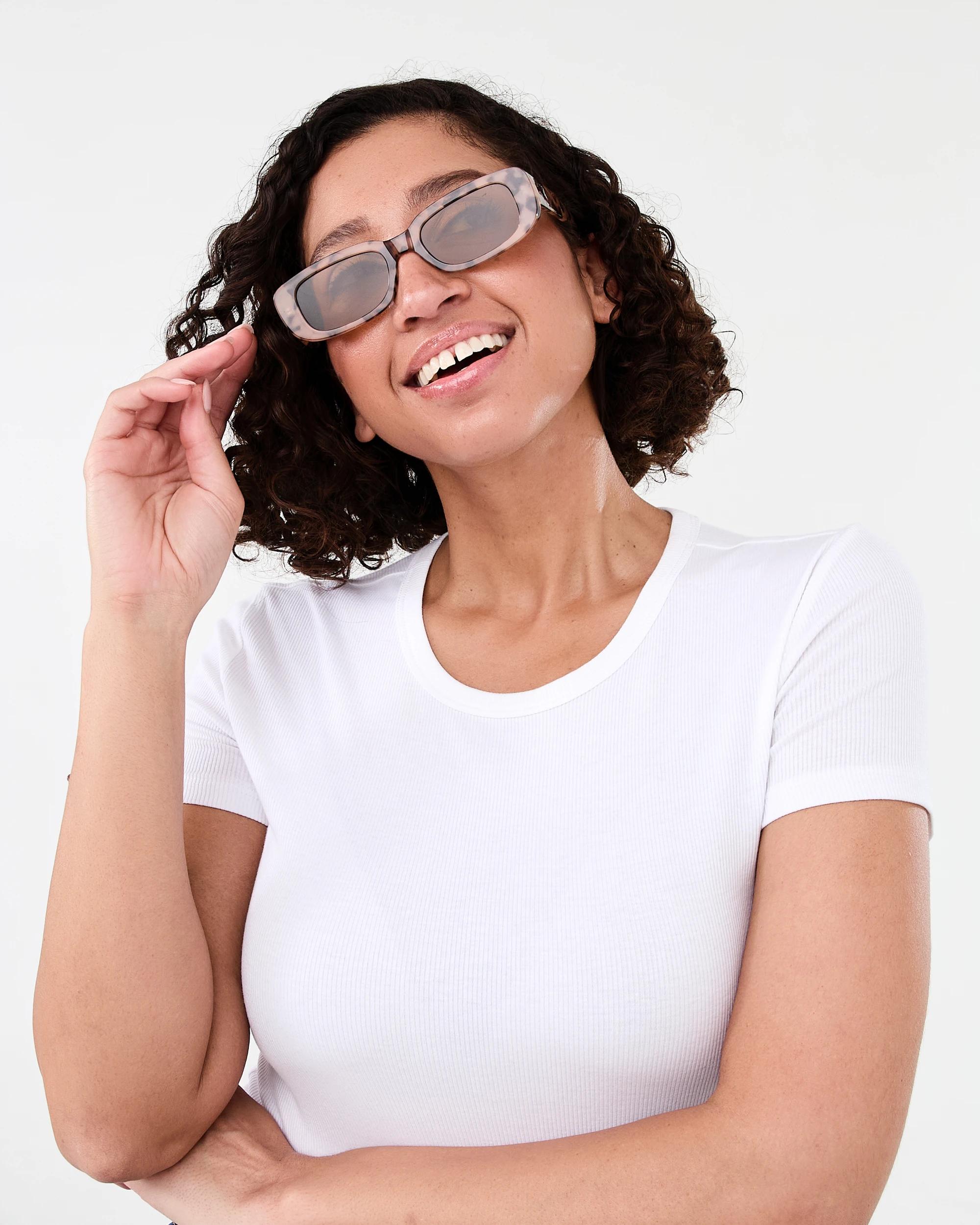 5 Rectangle Classic Sunglasses Cream Tort, 5 of 5