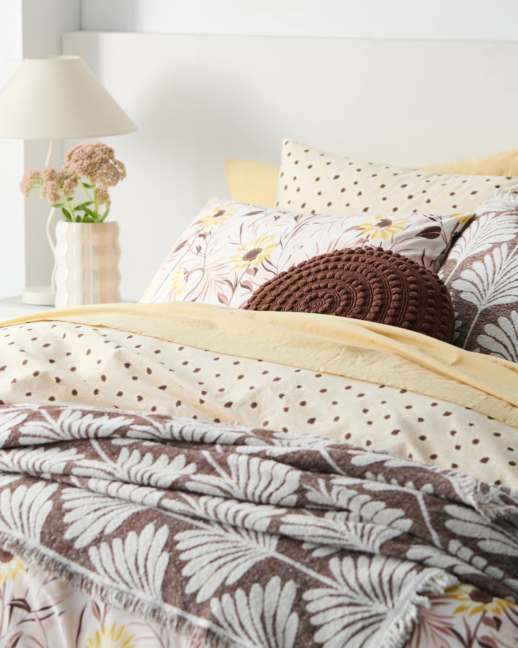 6 Target Maxie Sunflower Australian Cotton Quilt Cover Set - Double Bed - Yellow, 6 of 9