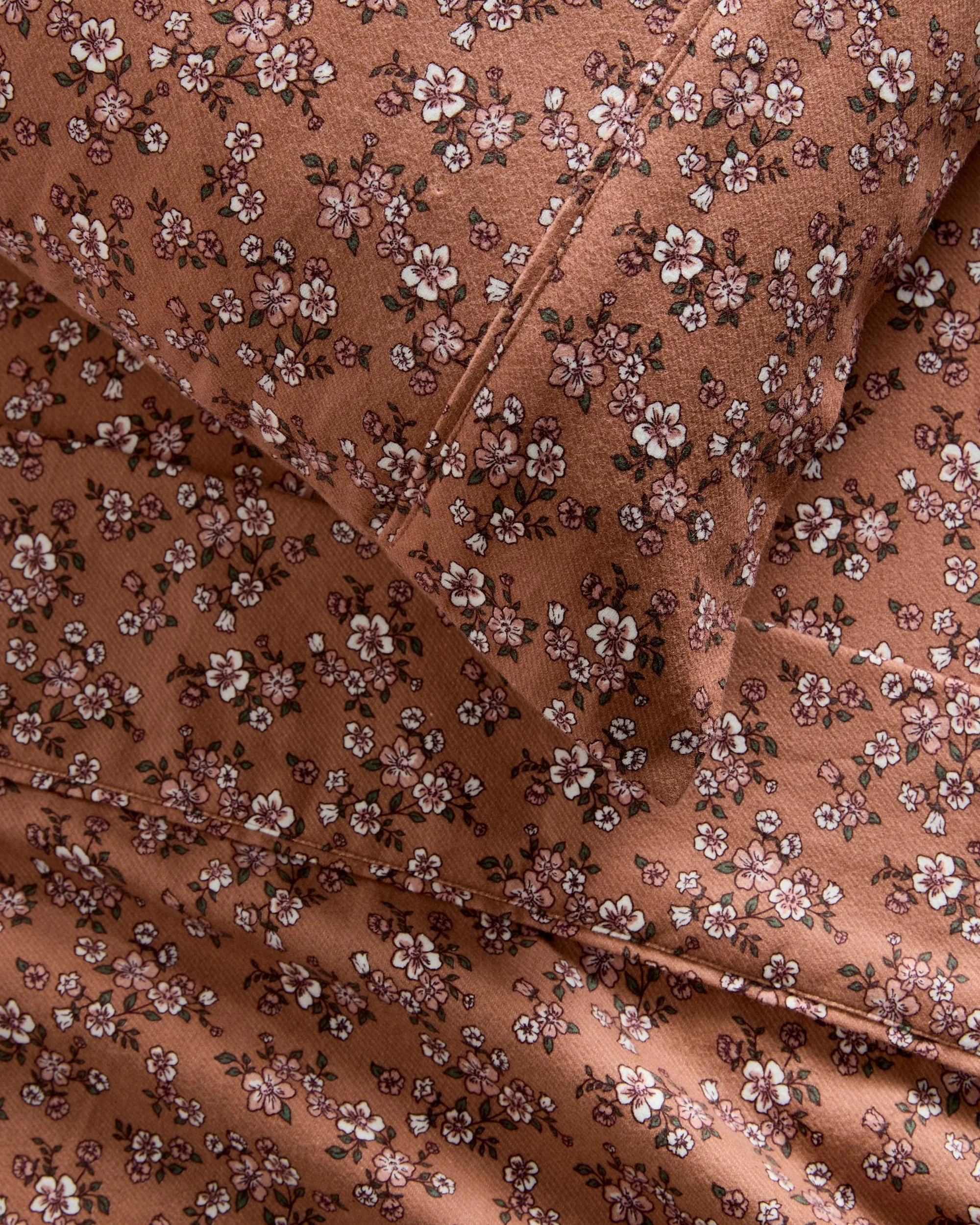 3 Target Annica Floral Flannelette Sheet Set - Queen Bed - Brown, 3 of 4