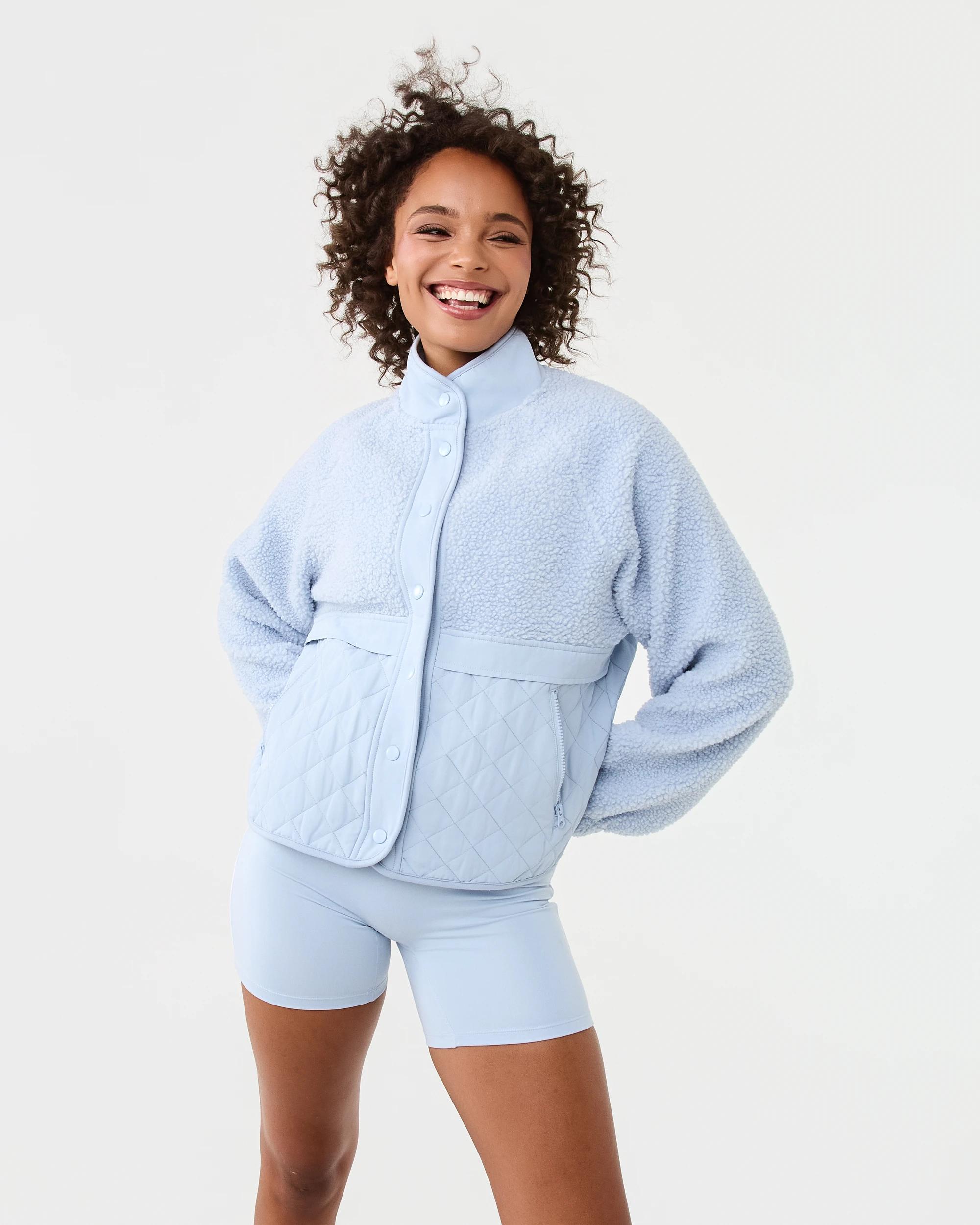 9 Active Womens Contrast Sherpa Quilted Jacket Seashell, 9 of 9