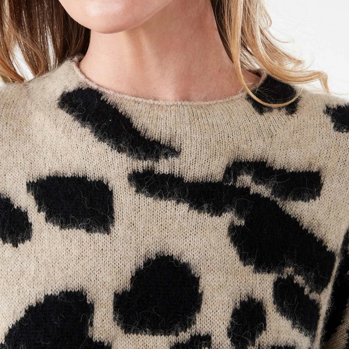 5 Fluffy Animal Jumper Leopard, 5 of 6