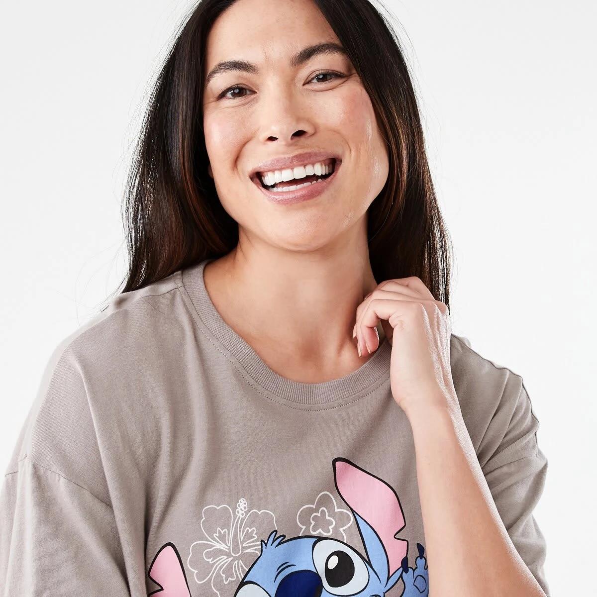 4 Disney Lilo & Stitch License Short Sleeve T-shirt Ohana, 4 of 5