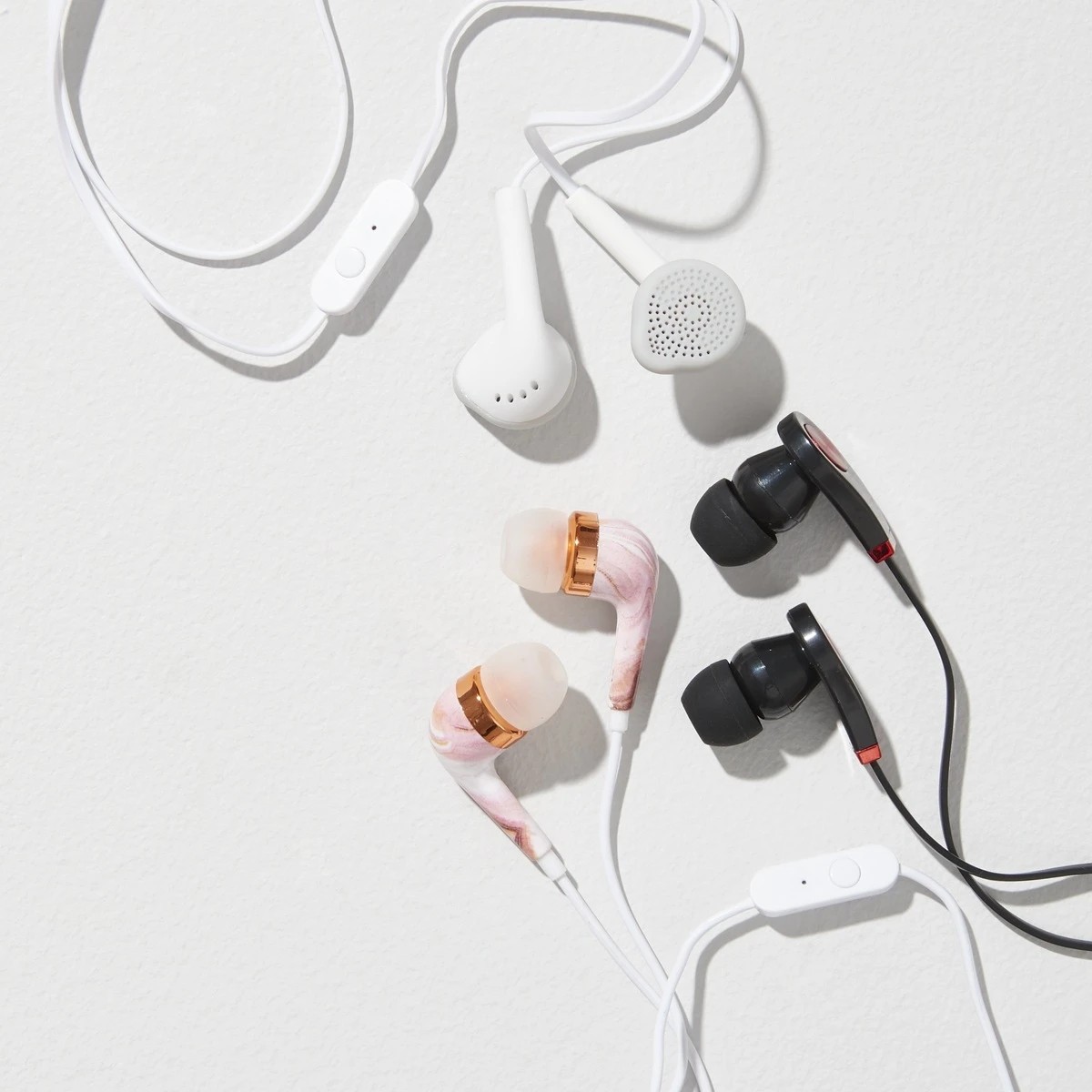 3 Earphones Classic White, 3 of 3