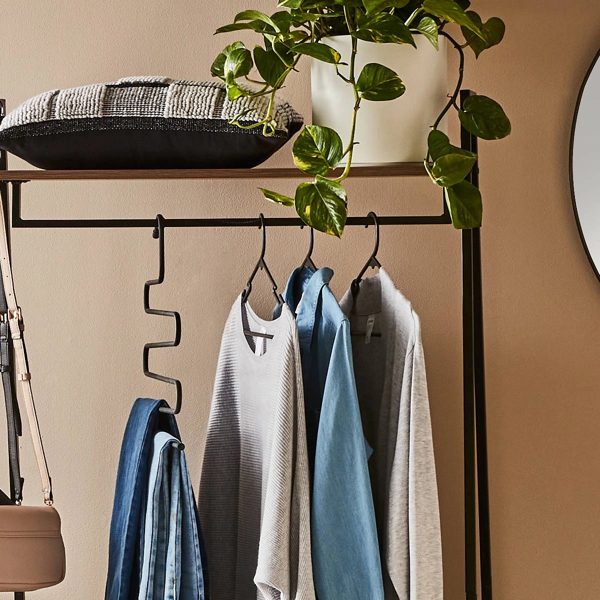 4 12 Pack Plastic Hangers - Black, 4 of 4