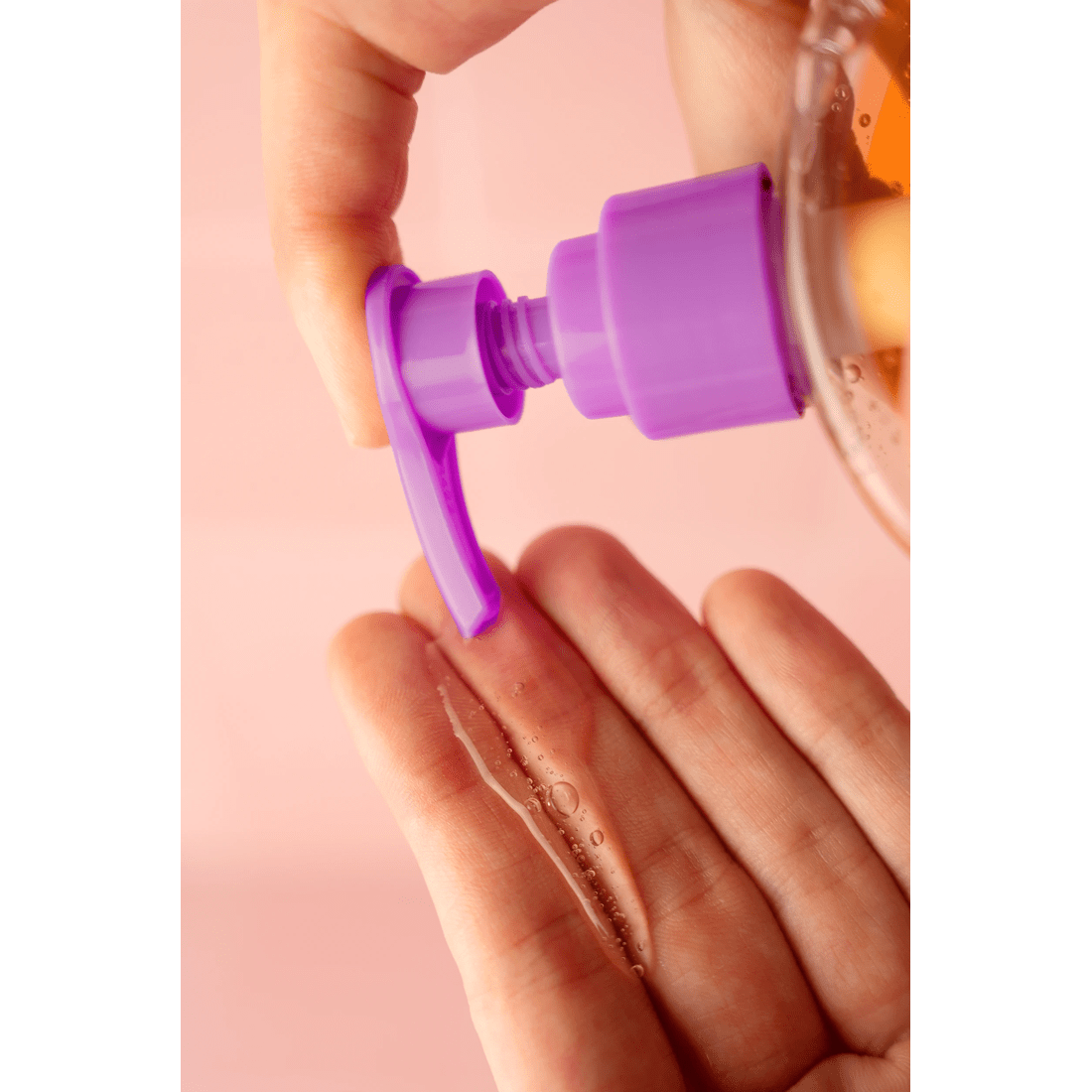 3 b.tan Glow Your Own Way Hydrated AF Tan Gel 236ml - Hyaluronic Acid and Pro Vitamin B5, 3 of 5