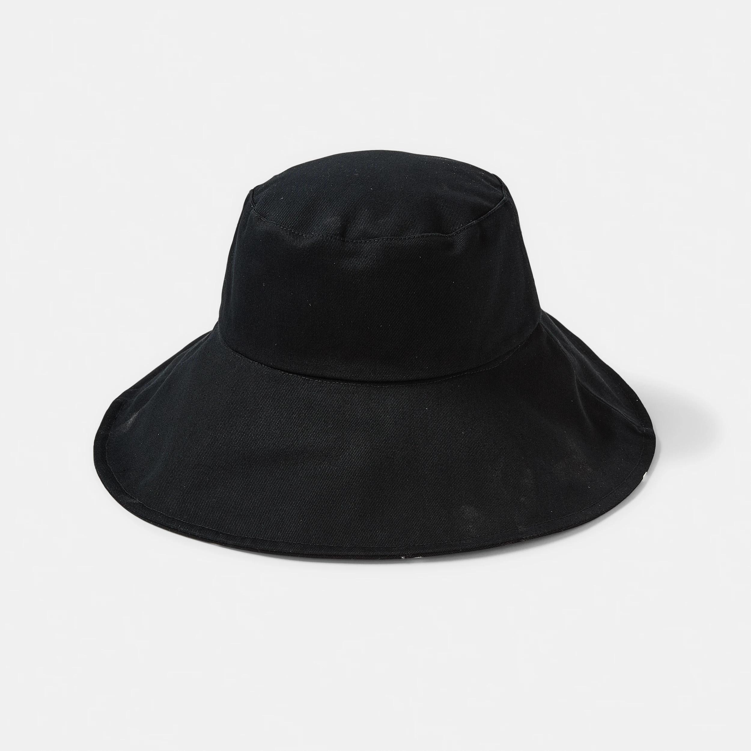 2 Wide Reversible Bucket Hat Polka Dot, 2 of 4