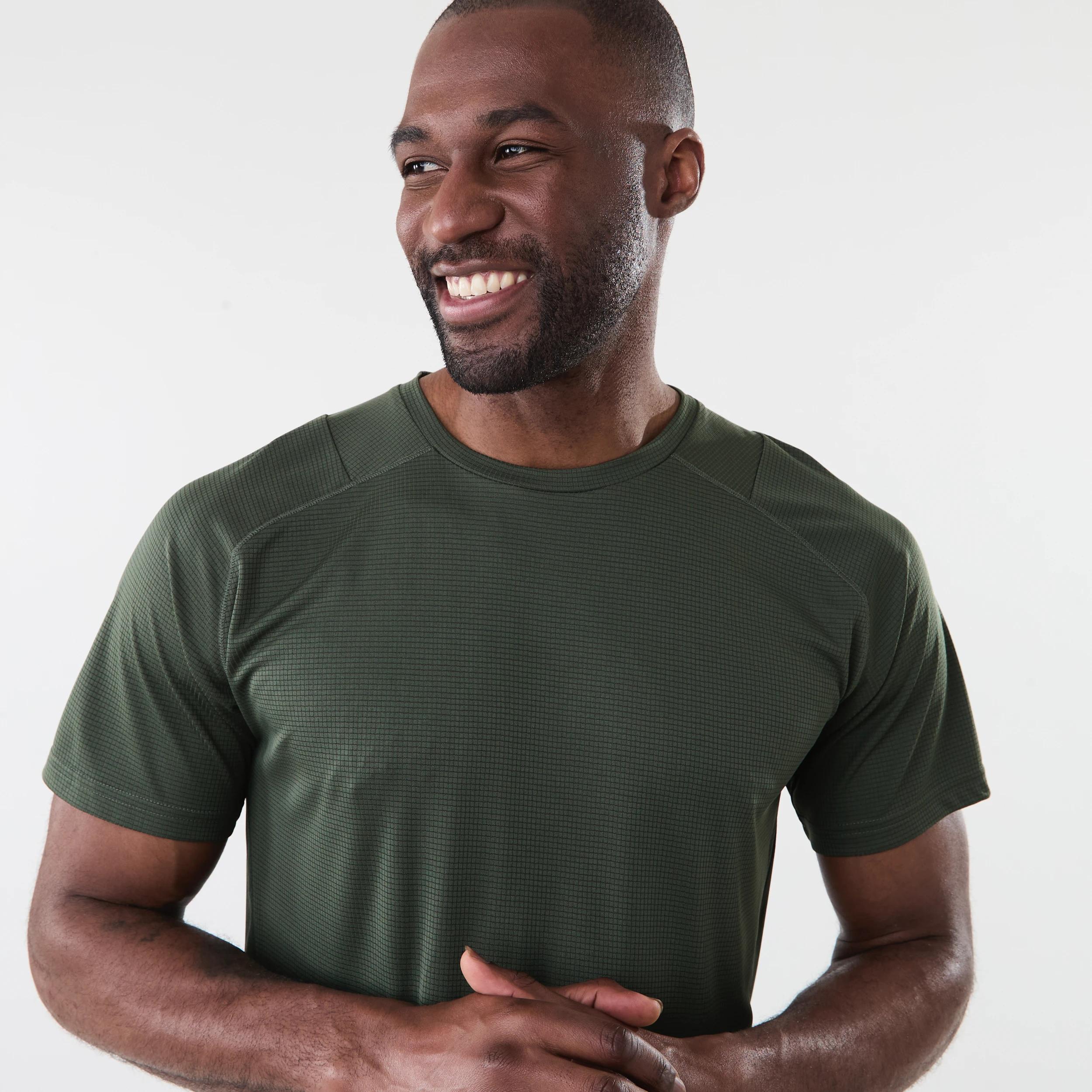 4 Active Mens Performance T-shirt DEEPEST GREEN, 4 of 7