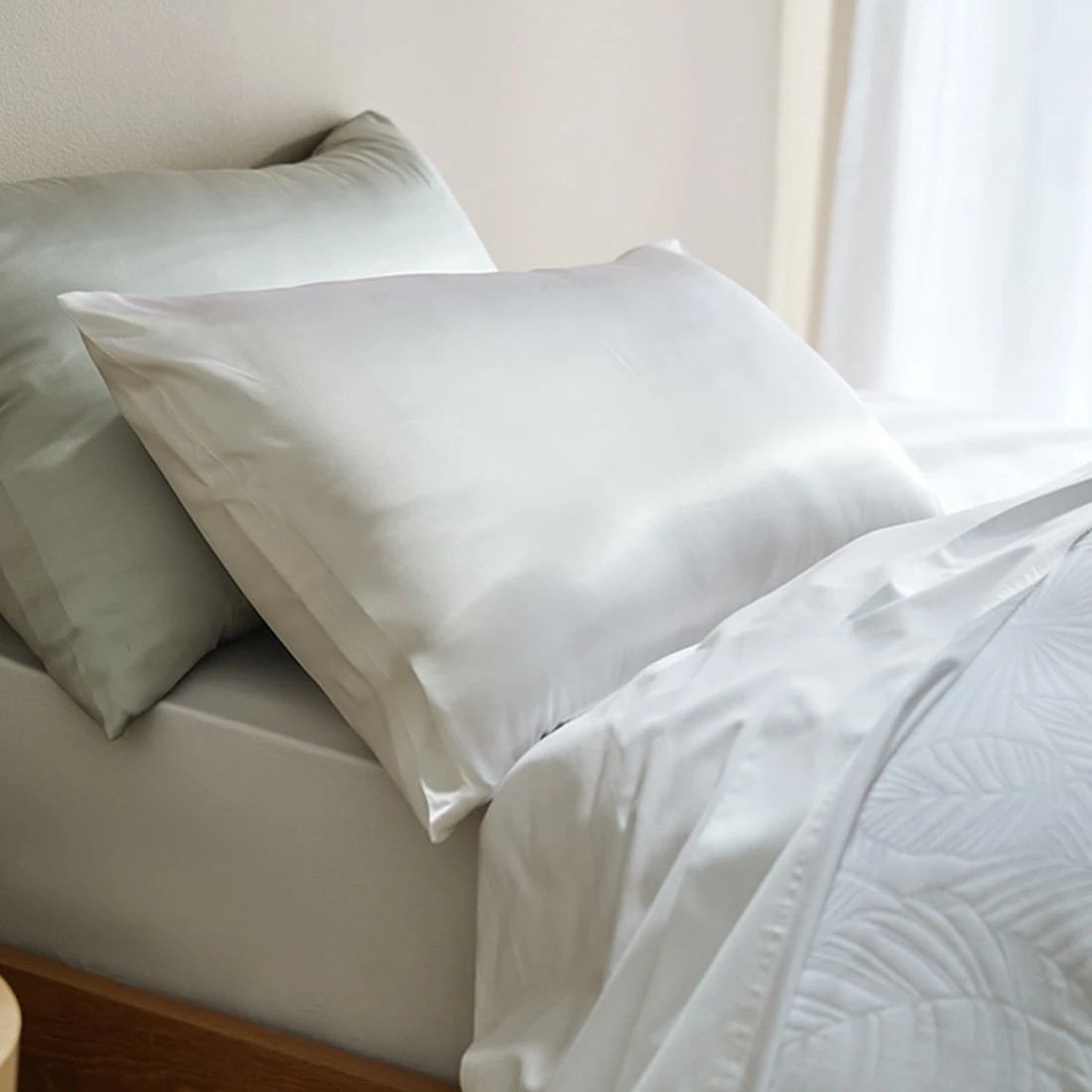 7 Silk Pillowcase - White, 7 of 7