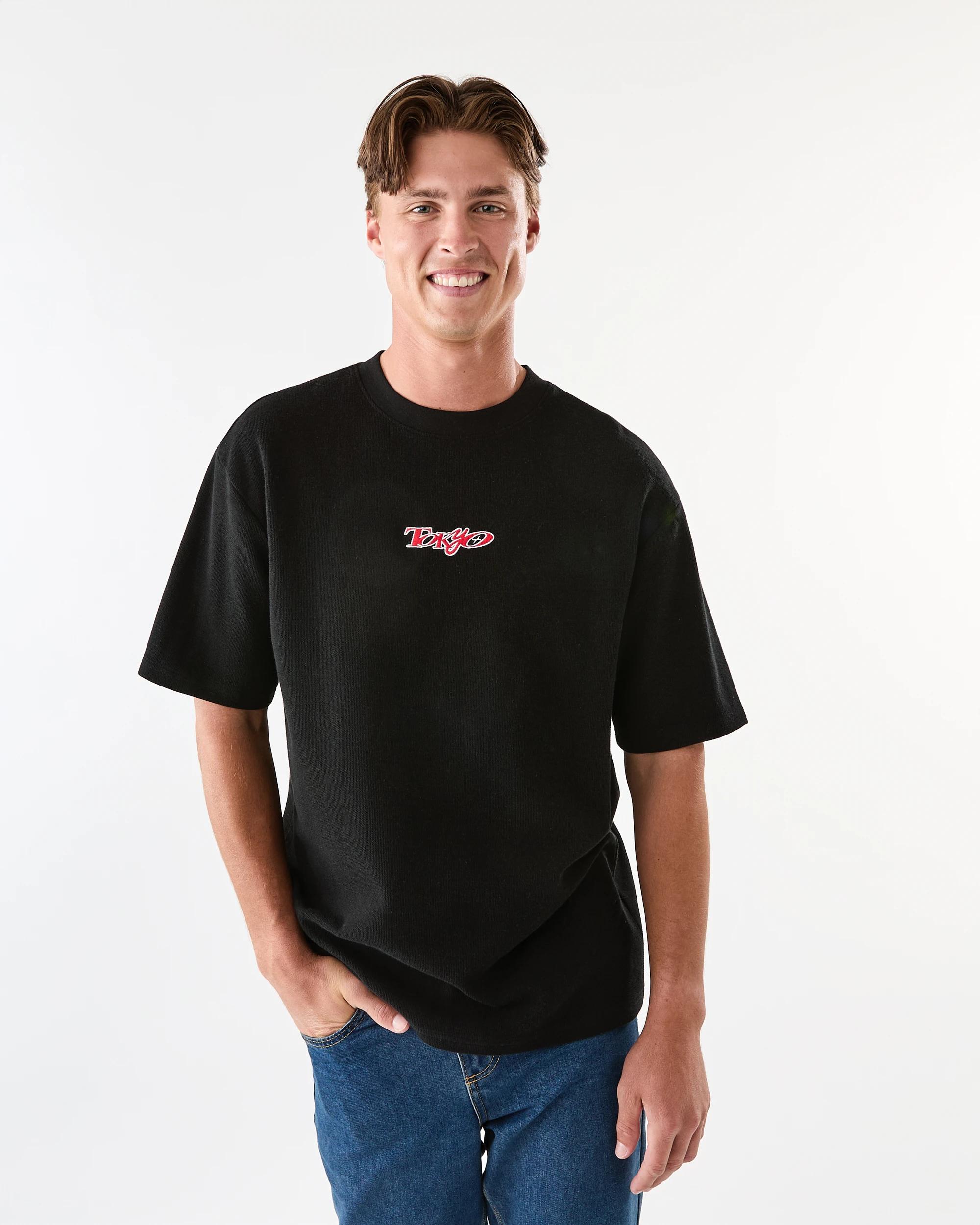 1 Textured Print T-shirt Blk Tokyo, 1 of 7