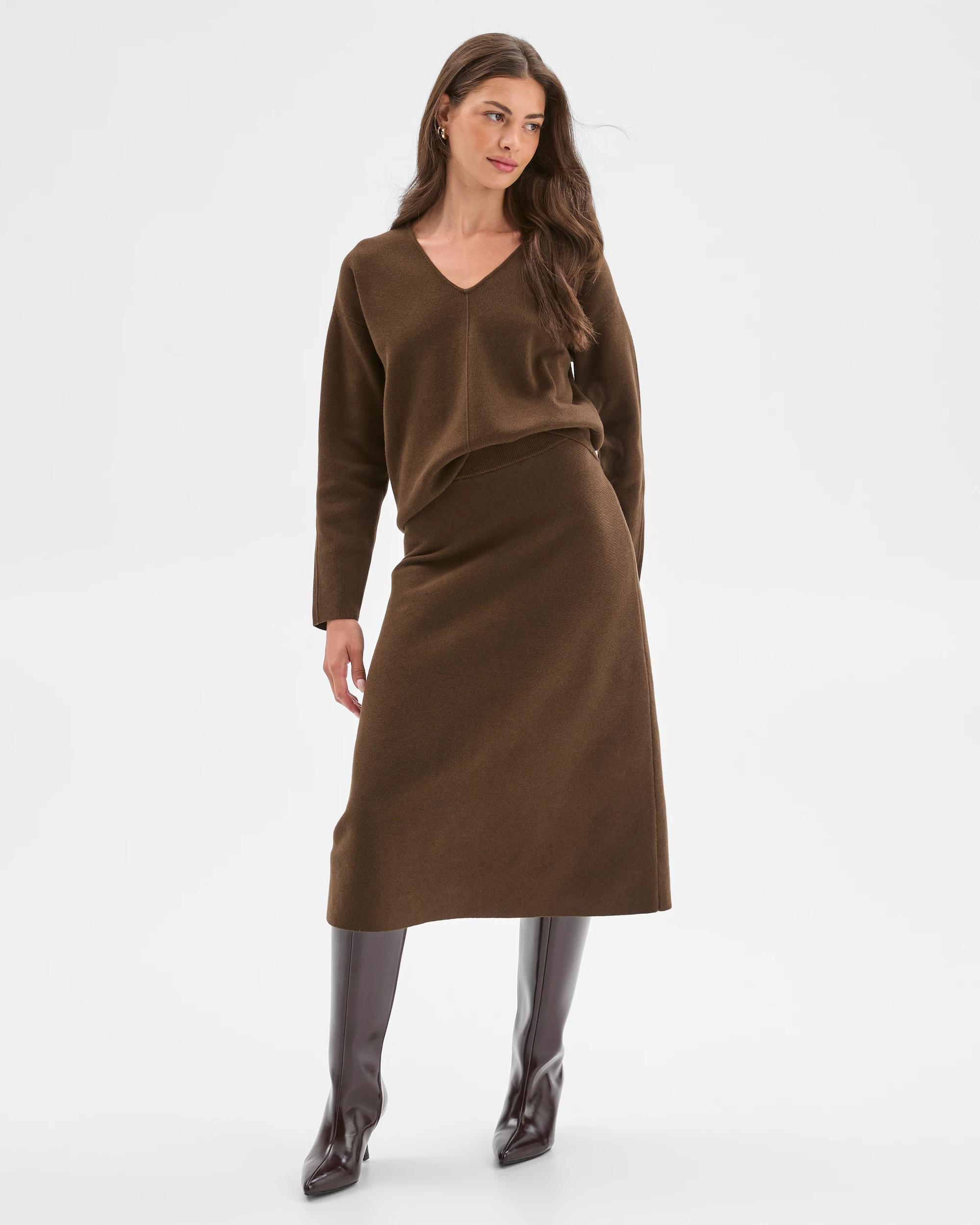 3 Target Petites Australian Cotton Blend Polished V-Neck Jumper OLIVE, 3 of 8