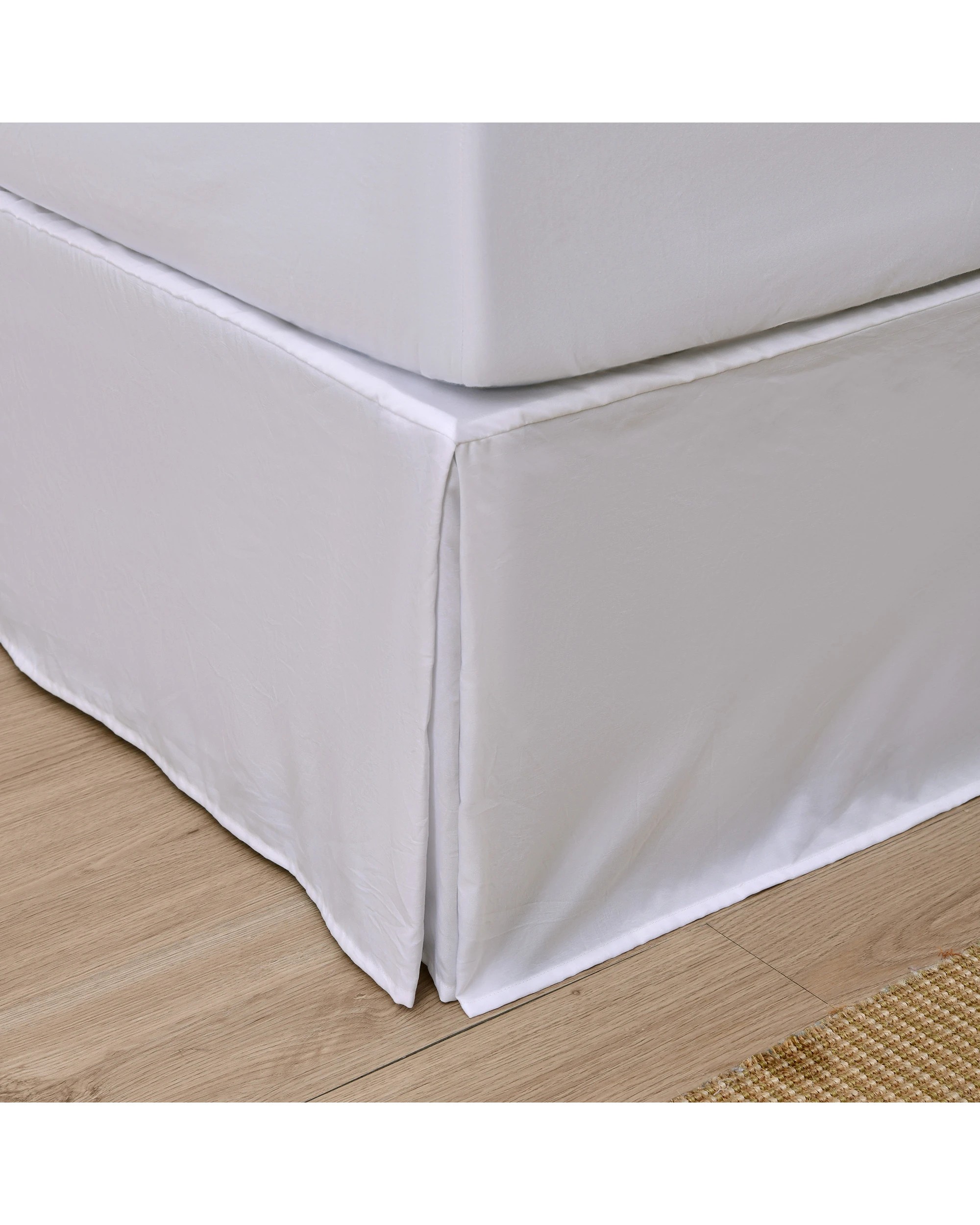 5 Dreamaker Superfine Washed Microfibre Pleated Valance - King Single Bed - White, 5 of 9