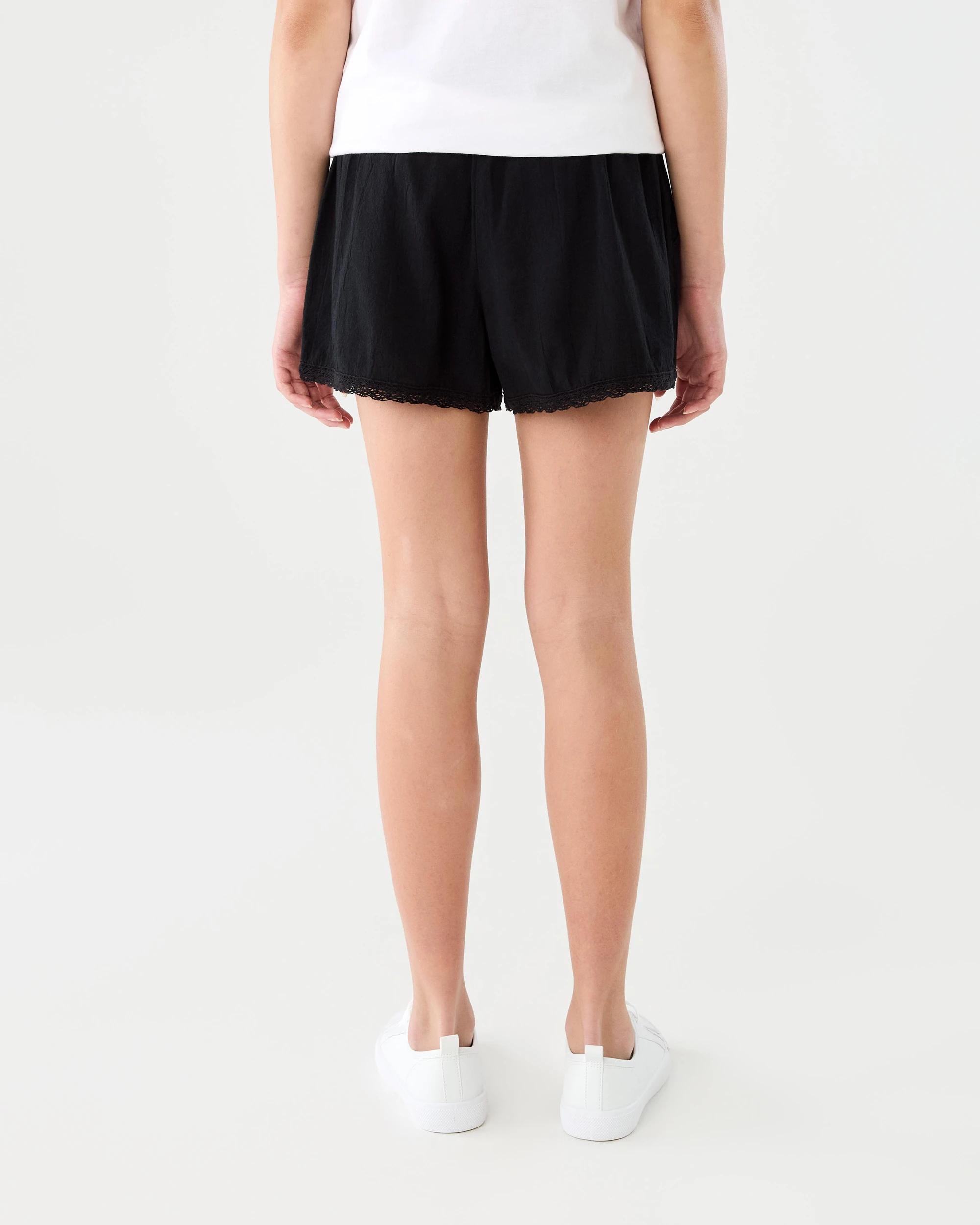 2 Woven Lace Trim Shorts Black, 2 of 7