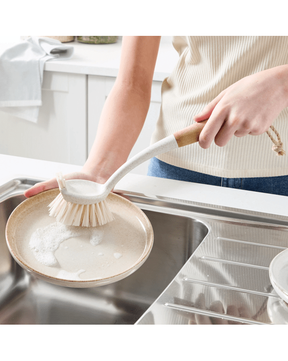 Bamboo Handle Scrubbing Brush - White