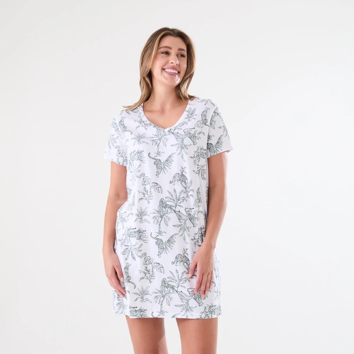 1 Short Sleeve V-Neck Nightie LEOPARDS WHITE, 1 of 5