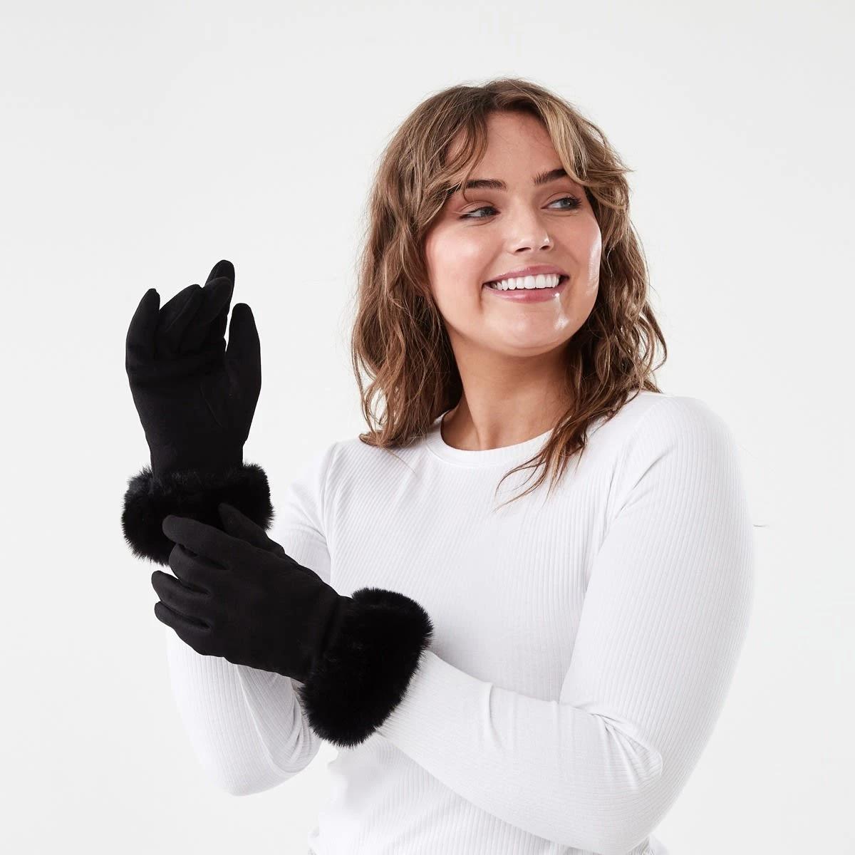 4 Fluffy Gloves Black, 4 of 4