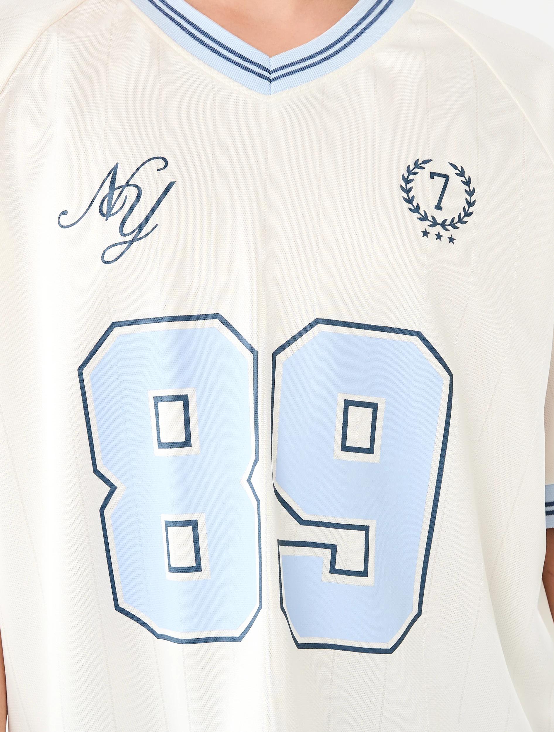 5 V-Neck Oversized T-shirt Bge Typo, 5 of 8