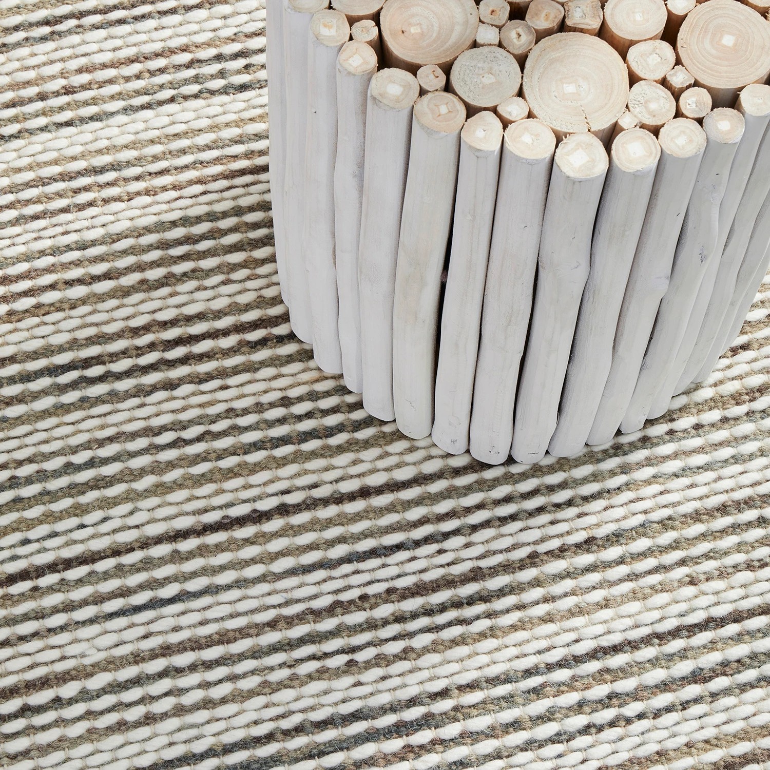 6 Common Ground Rugs Nordica 315 225x155cm - Medium Handmade Wool Floor Rug - Off White - Silver, 6 of 9