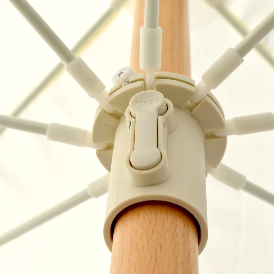 4 Havana Outdoors Beach Umbrella Portable 2 Metre Fringed Garden Sun Shade - Black, 4 of 4