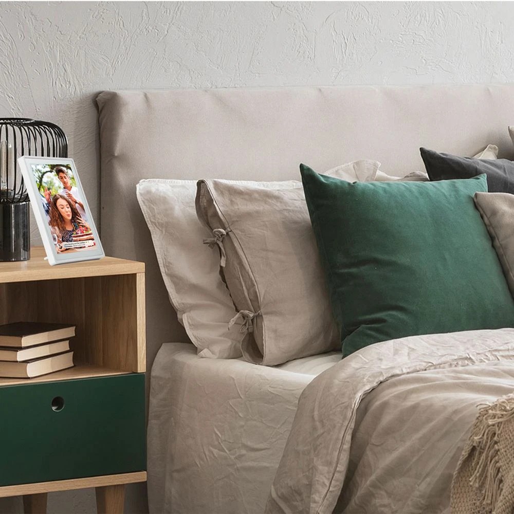 4 Jackson Frameo 10.1" Smart Photo Frame 16GB White, 4 of 4