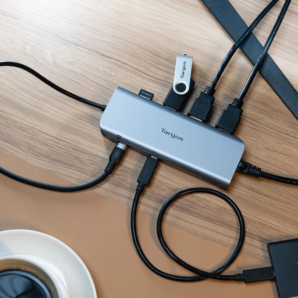 2 Targus USB-C and Dual HDMI 4K Mobile Dock, 2 of 6